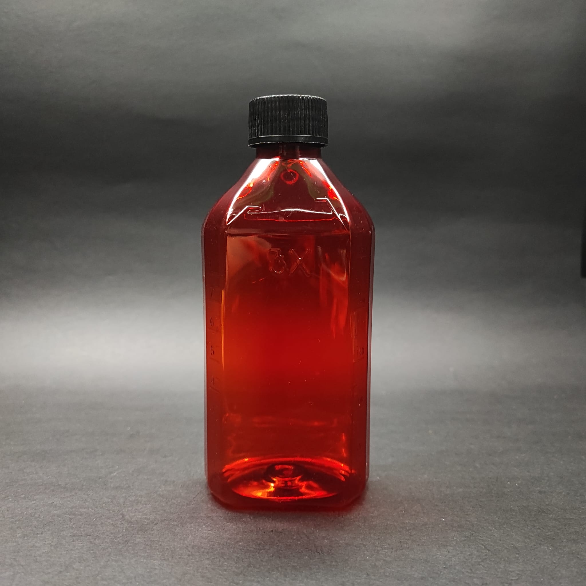250 CC ÖLÇEKLİ PET ŞİŞE - CONTALI SİYAH KAPAKLI - 250 ML VE OZ ÖLÇÜLÜ KIRMIZI PET ŞİŞE