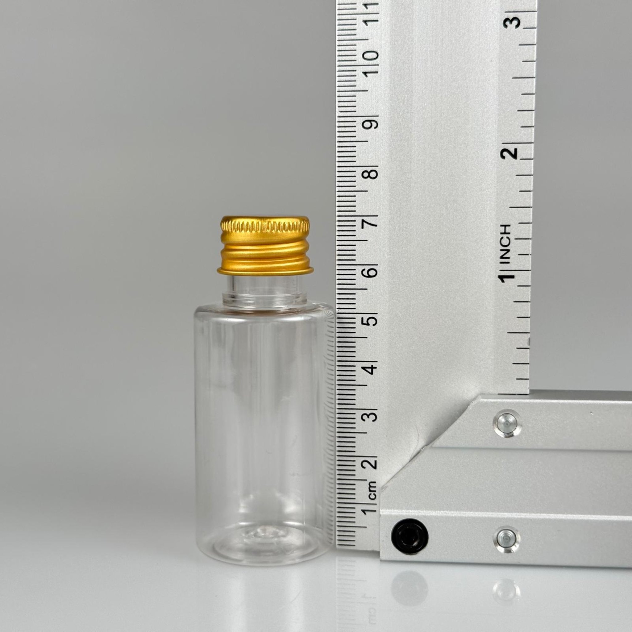 30 CC SİLİNDİR KISA MODEL PET ŞİŞE - KÖPÜK CONTALI GOLD ALÜMİNYUM METAL KAPAKLI TAKIM - 30 ML ŞEFFAF PET ŞİŞE