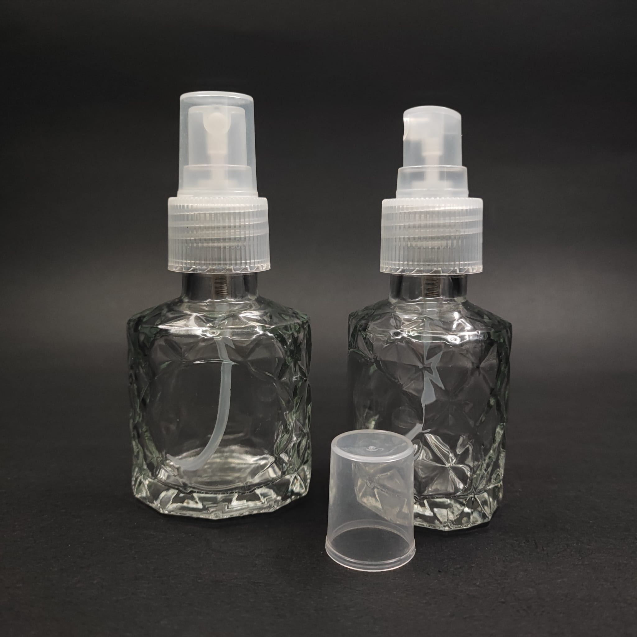 50 CC VELORA CAM ŞİŞE - ŞEFFAF SPREYLİ - 50 ML DÜĞÜN, NİŞAN, SÖZ, KINA, CENAZE, PROMOSYON İÇİN HEDİYELİK LÜX KOLONYA ŞİŞELERİ