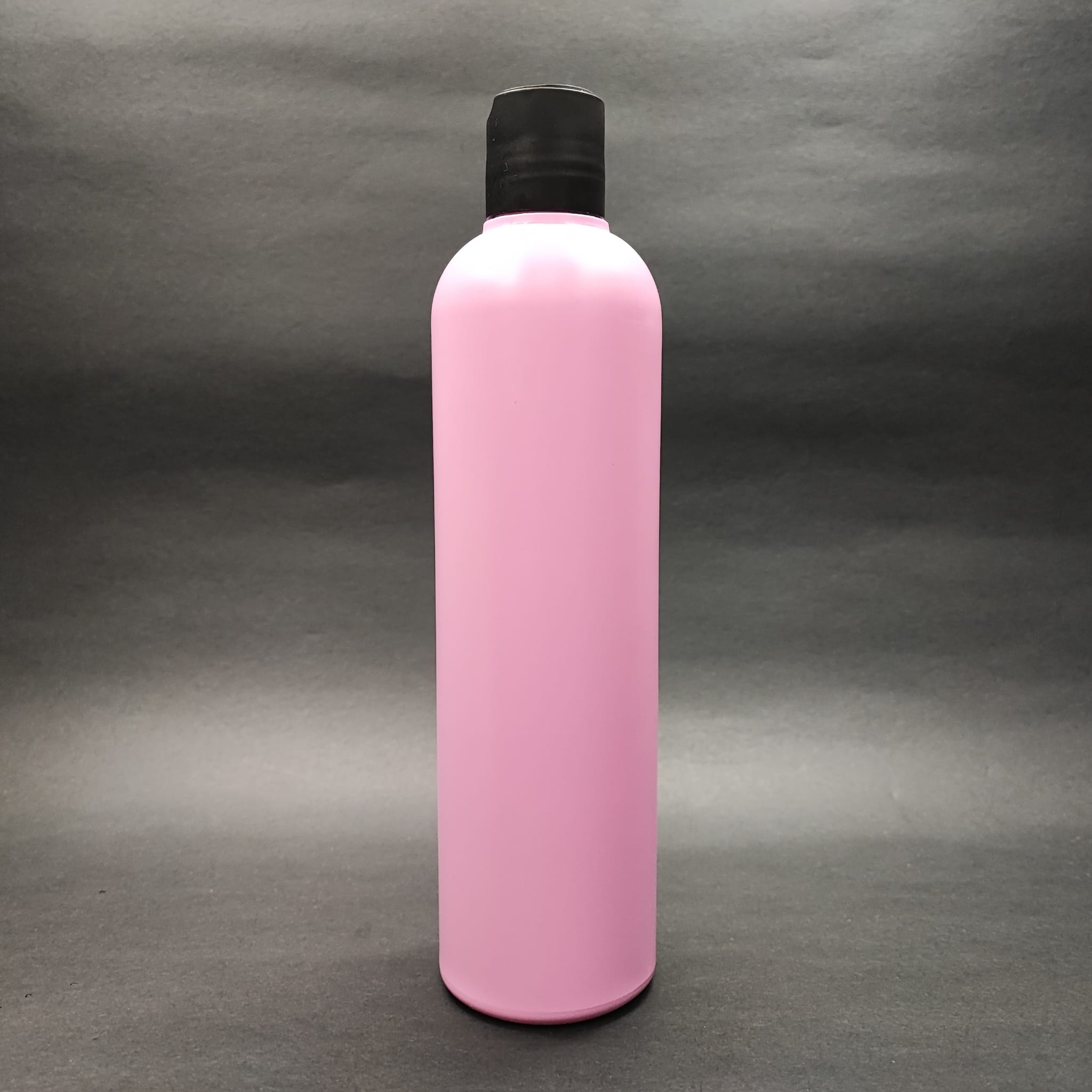 500 CC PEMBE POLİETİLEN PE ŞAMPUAN ŞİŞESİ - SİYAH AKITICILI DİSKTOP KAPAKLI - 500 ML PE ŞAMPUAN ŞİŞESİ