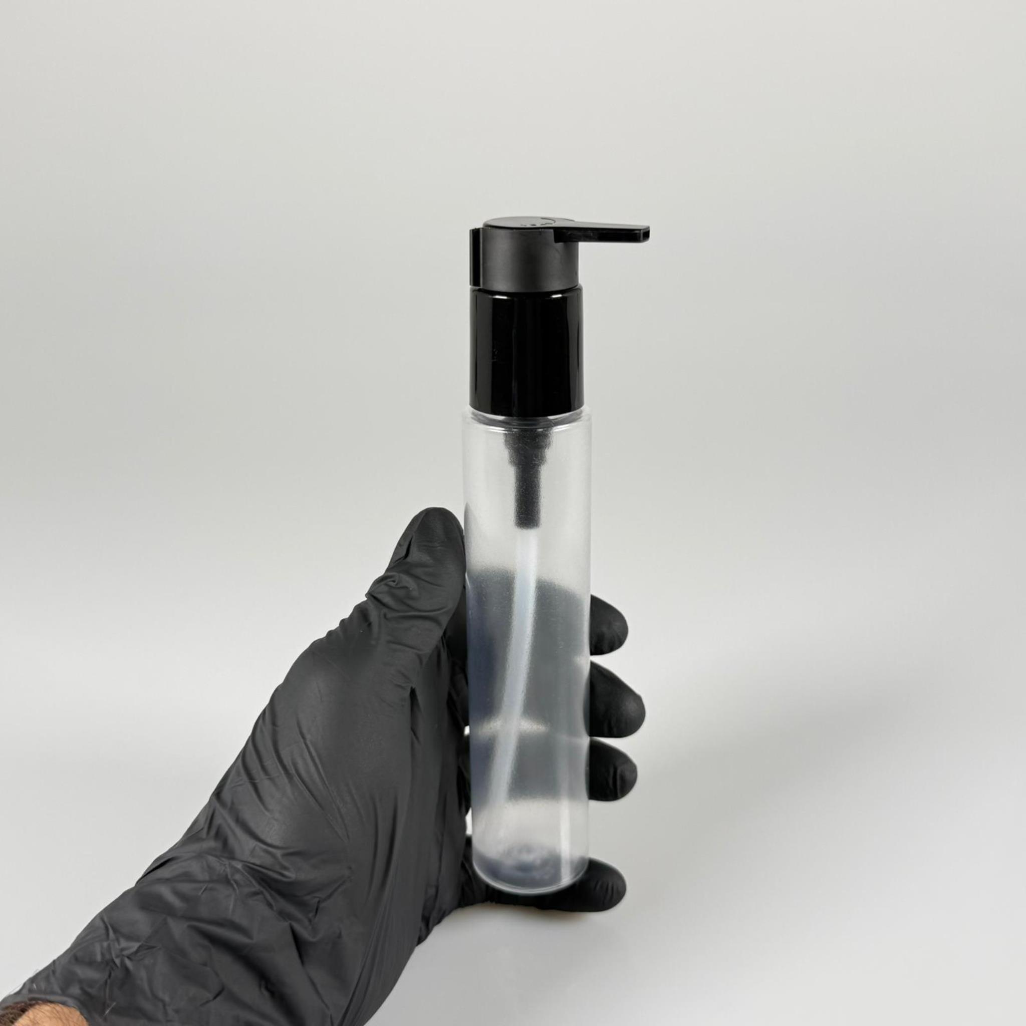 100 CC UZUN SİLİNDİR BUĞULU PET ŞİŞE (24 GR)  - SİYAH XAVİER POMPALI - 100 ML BİBERİYE SUYU, LAVANTA YAĞI, SAÇ SERUM, TONİK VB İÇİN PLASTİK KOZMETİK AMBALAJLARI