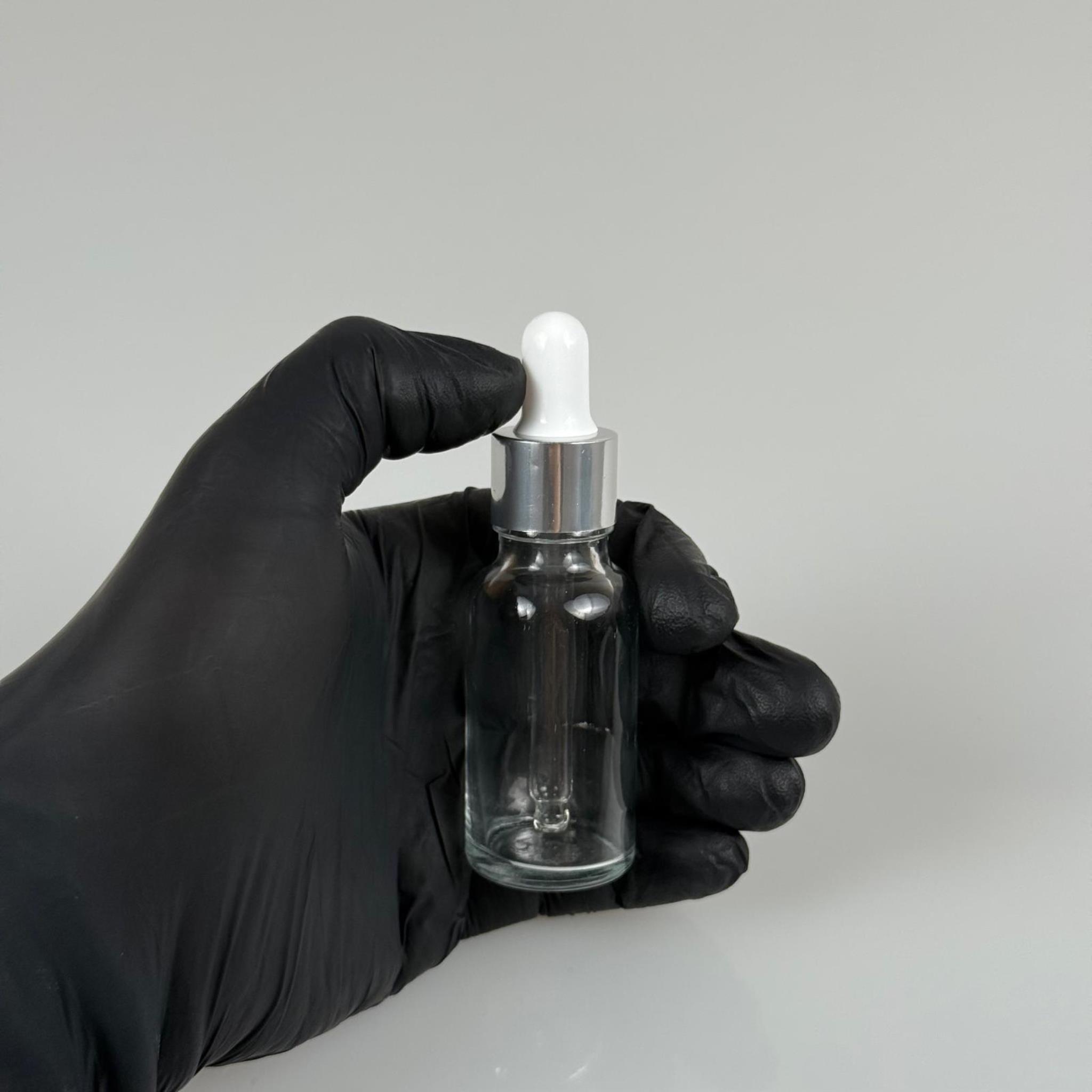20 CC ŞEFFAF CAM DAMLALIKLI ŞİŞE - BEYAZ EMZİK - GÜMÜŞ METALİK KAPAK - 20 ML SAYDAM CAM DAMLALIKLI ŞİŞE