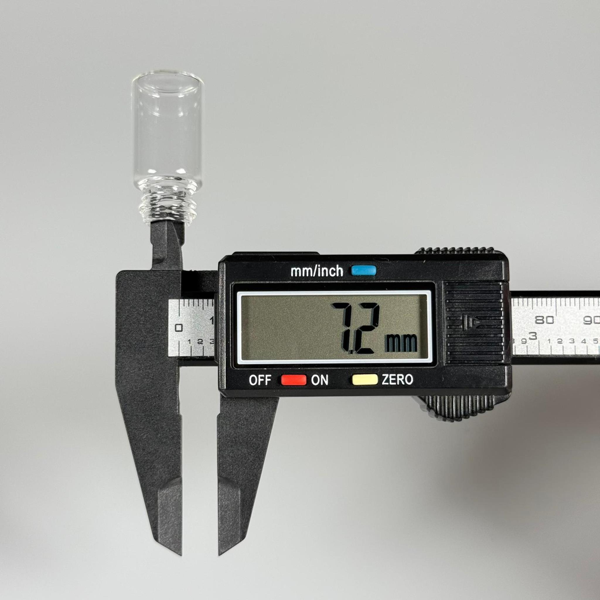 3 CC ŞEFFAF CAM ŞİŞE - 14 MM VİDALI AĞIZ - KAPAKSIZ 3 ML CAM ŞİŞE