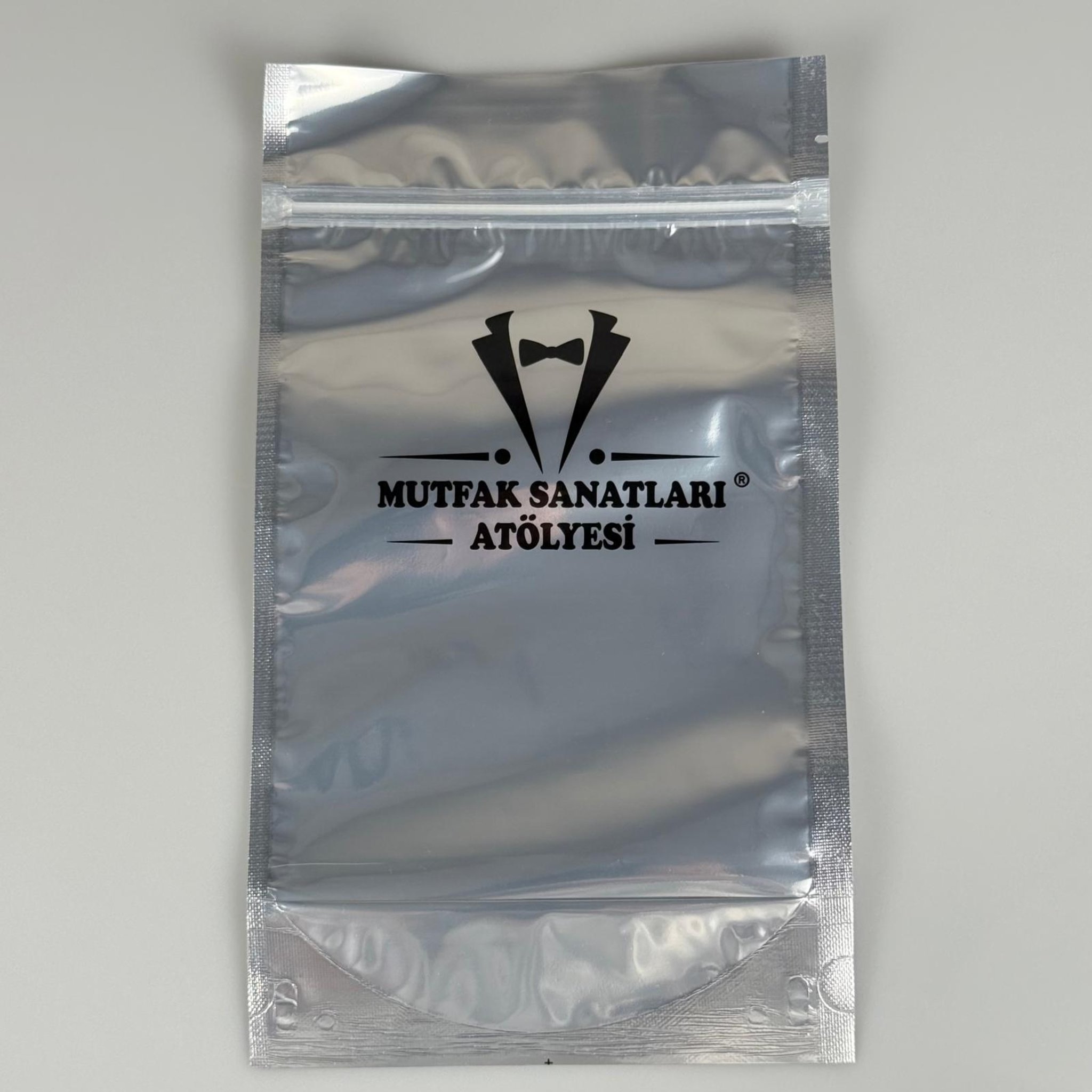 DOYPACK PENCERELİ - ALÜMİNYUM AMBALAJ 16 X 27 CM - 500 GRAM - ÇEREZ, KURU KAHVE, KURUYEMİŞ, AKTAR VB İÇİN ÇITÇITLI KİLİTLİ KESE, ÇEREZLİK