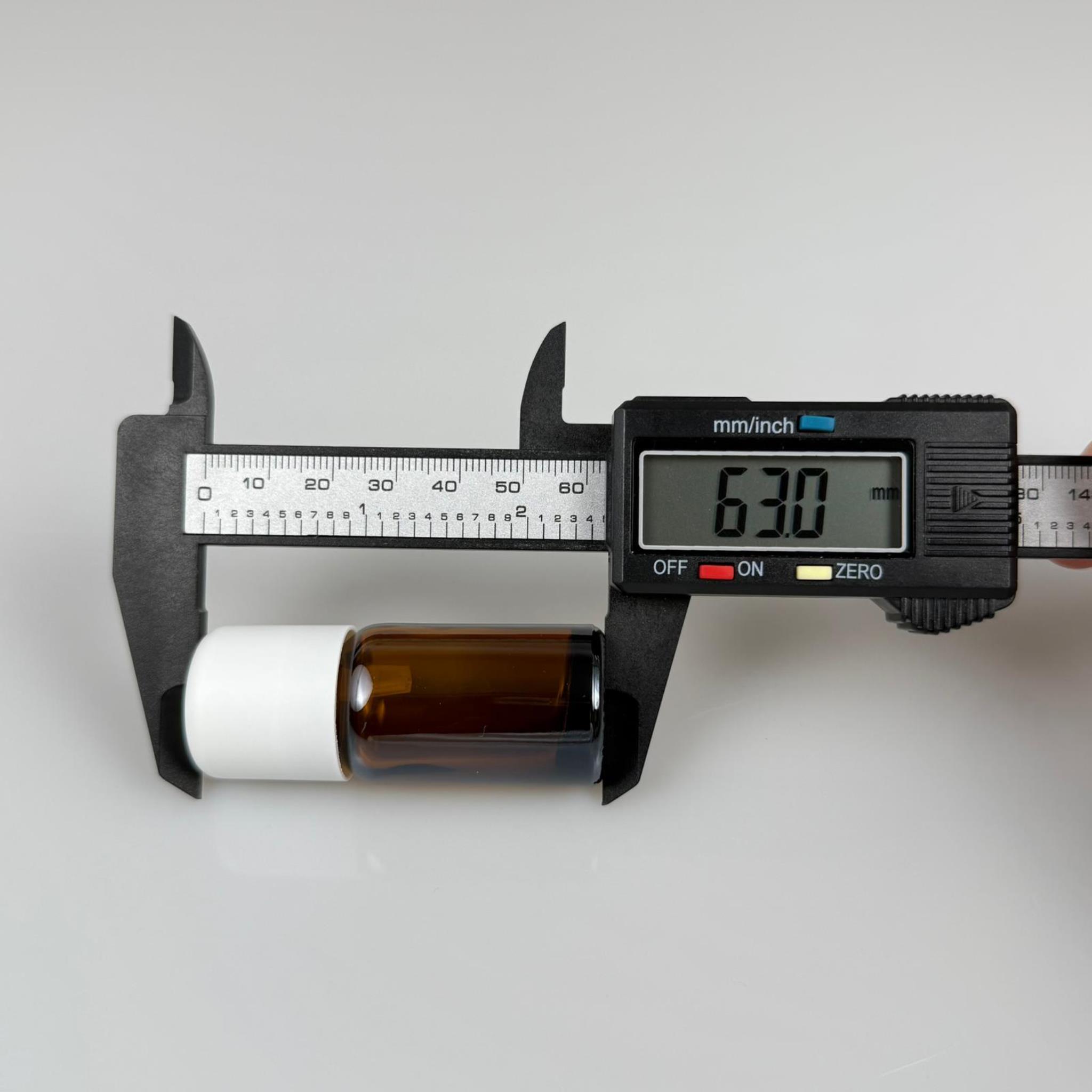 10 CC AMBER CAM ŞİŞE + İÇTEN DAMLALIKLI ÇOCUK KİLİTLİ BEYAZ KAPAK - KAHVERENGİ 10 ML KİLİT KAPAKLI DAMLATMALI ŞİŞE