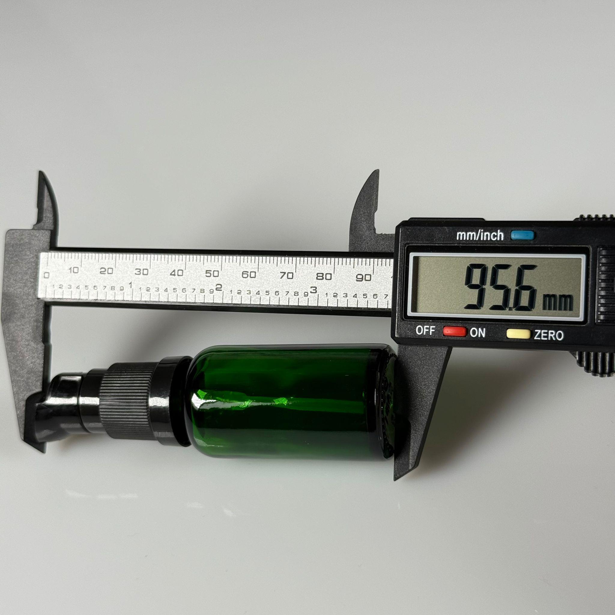 20 CC YEŞİL CAM ŞİŞE - SIZDIRMAZ ETEKLİ SİYAH LOSYON POMPALI TAKIM - 20 ML LOSYON ŞİŞESİ - YAĞ, KREM GİBİ YOĞUN KIVAMLI SIVILAR İÇİN CAM AMBALAJ