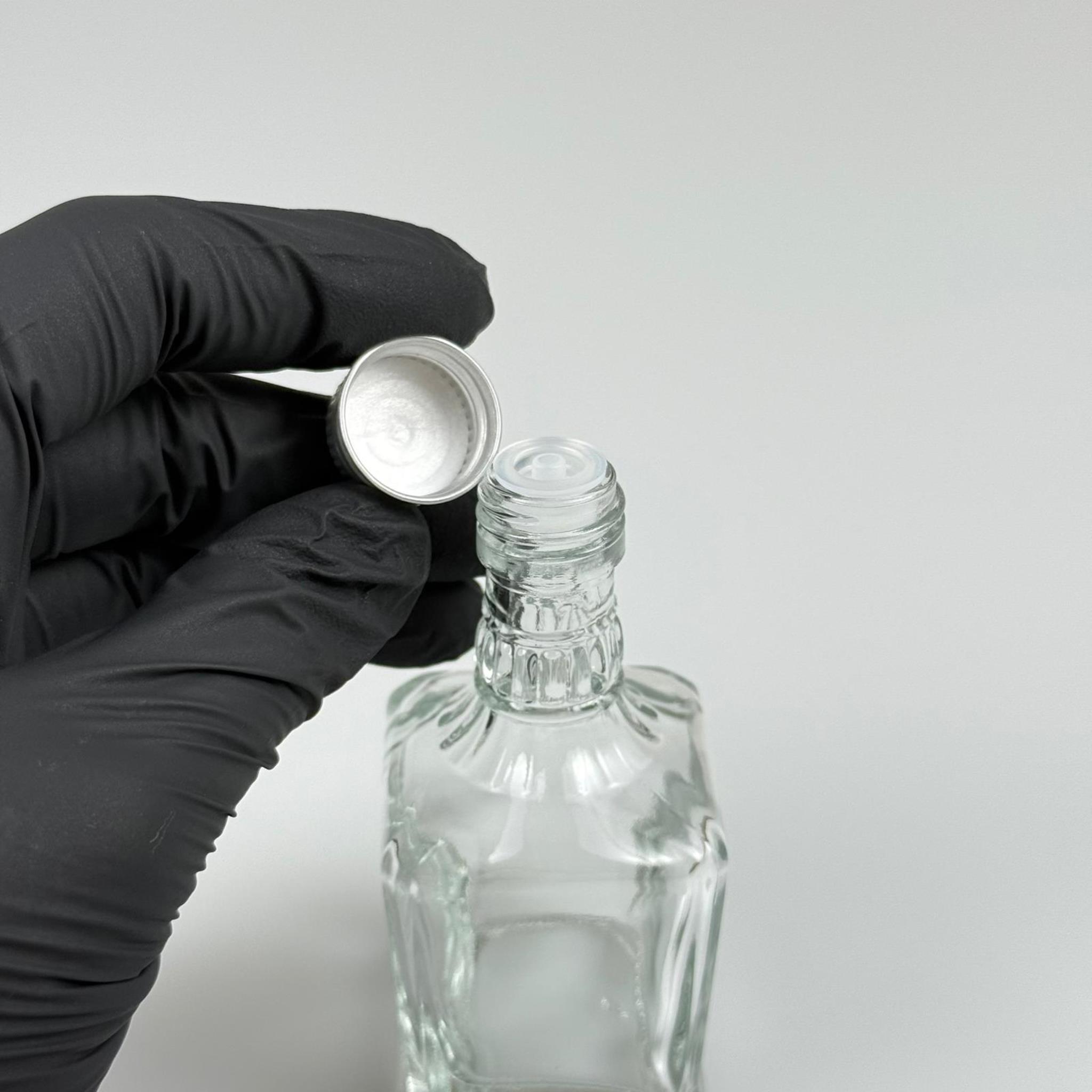 50 CC BOĞAZLI KONİK CAM ŞİŞE - GÜMÜŞ METAL KAPAKLI KOLONYA TIPALI - 50 ML PRESTİJLİ ŞİŞE