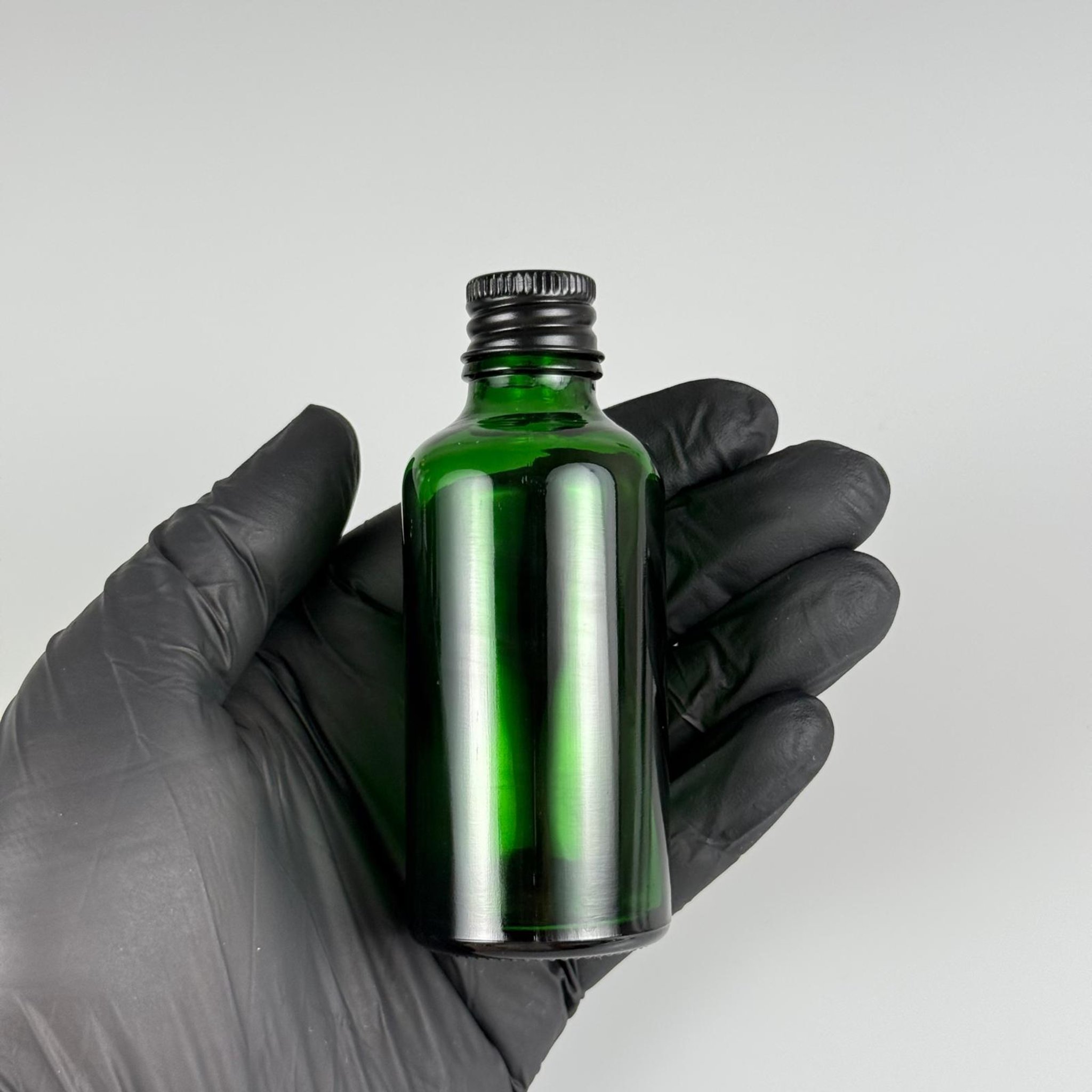 50 CC YEŞİL CAM ŞİŞE + KÖPÜK CONTALI SİYAH ALÜMİNYUM METAL KAPAKLI TAKIM - 50 ML YEŞİL CAM ŞİŞE
