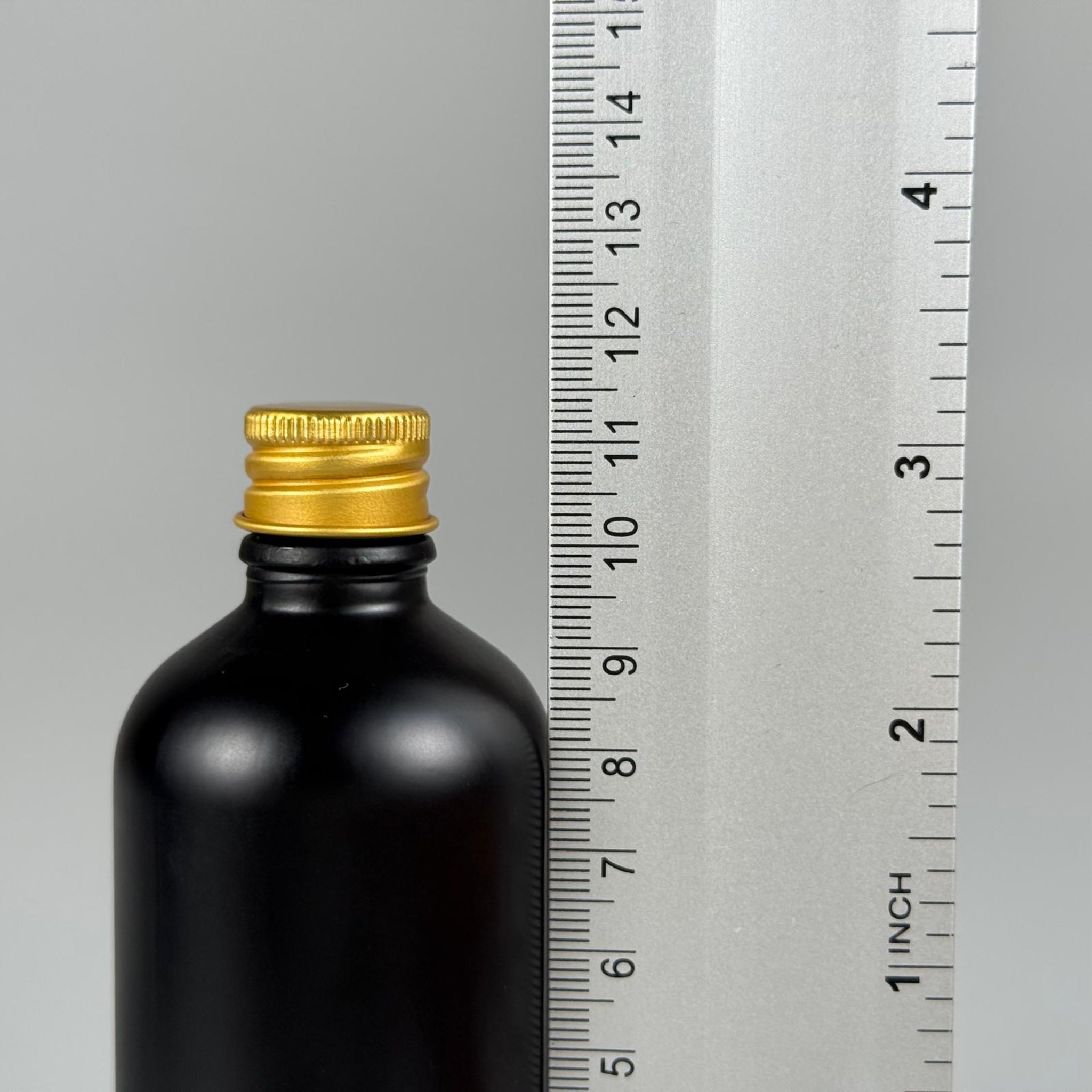 100 CC MAT SİYAH CAM ŞİŞE + KÖPÜK CONTALI GOLD ALÜMİNYUM METAL KAPAKLI + KÖR TIPALI TAKIM - 100 ML MAT SİYAH CAM ŞİŞE