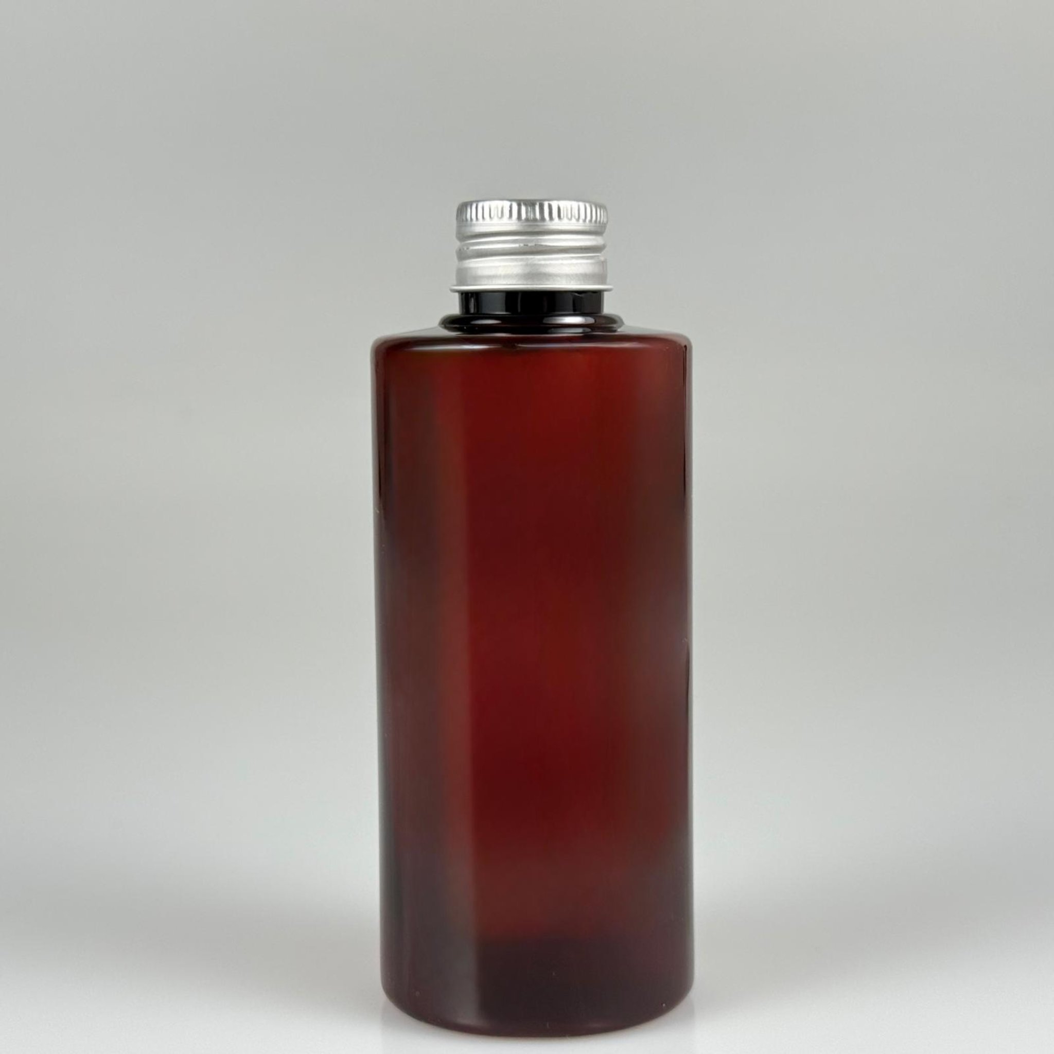 200 CC AMBER SİLİNDİR KESKİN KÜT MODEL SERT PET ŞİŞE (27 GR - 24 AĞIZ ) + KÖPÜK CONTALI GÜMÜŞ METAL ALÜMİNYUM KAPAKLI TAKIM - 200 ML KAPAKLI KAHVERENGİ PET ŞİŞELER