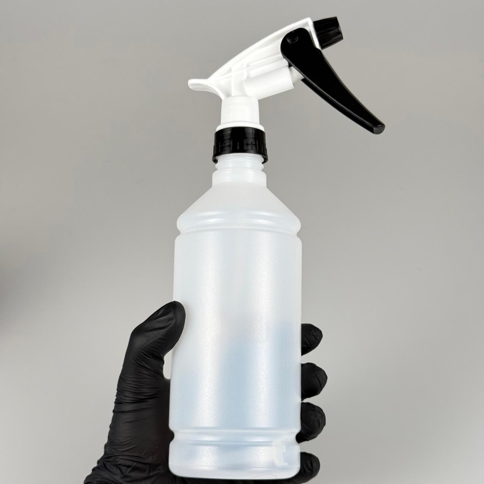 500 CC TİNER ŞİŞESİ - BÜYÜK SİYAH BEYAZ DOZAJLI KİMYASALA DAYANIKLI TRİGER TETİK SPREYLİ - 500 ML KİMYASALA DAYANIKLI PLASTİK ŞİŞE - 0,5 LT POLİETİLEN ŞİŞE - TOMBUL OTO TEMİZLİK ŞİŞESİ