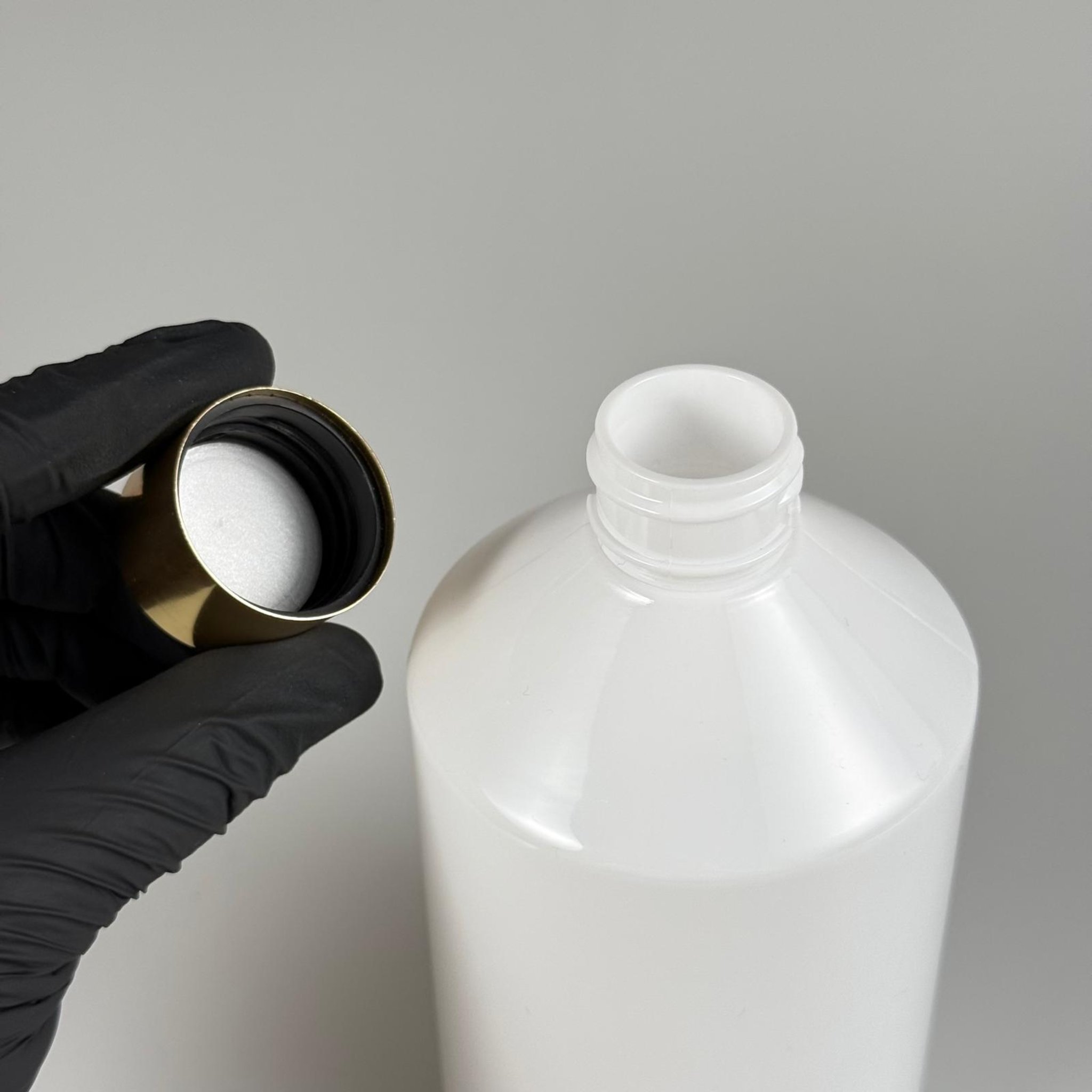 500 CC BEYAZ PET ŞİŞE + ALÜMİNYUM KAPLAMALI GOLD KAPAKLI TAKIM - 500 ML PET ŞİŞE