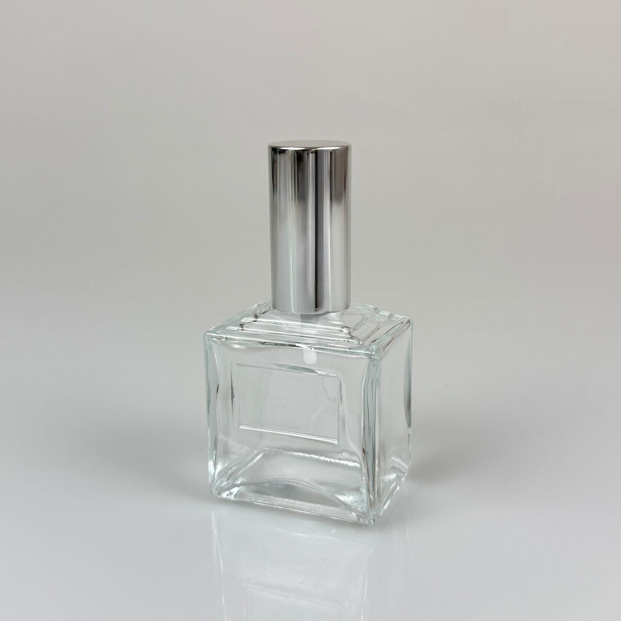 50 CC KÖŞELİ PRİZMA CAM ŞİŞE - VİDALI GÜMÜŞ SPREYLİ PARFÜM KOLONYA ŞİŞESİ TAKIM - 50 ML PRESTİJLİ ŞİŞE