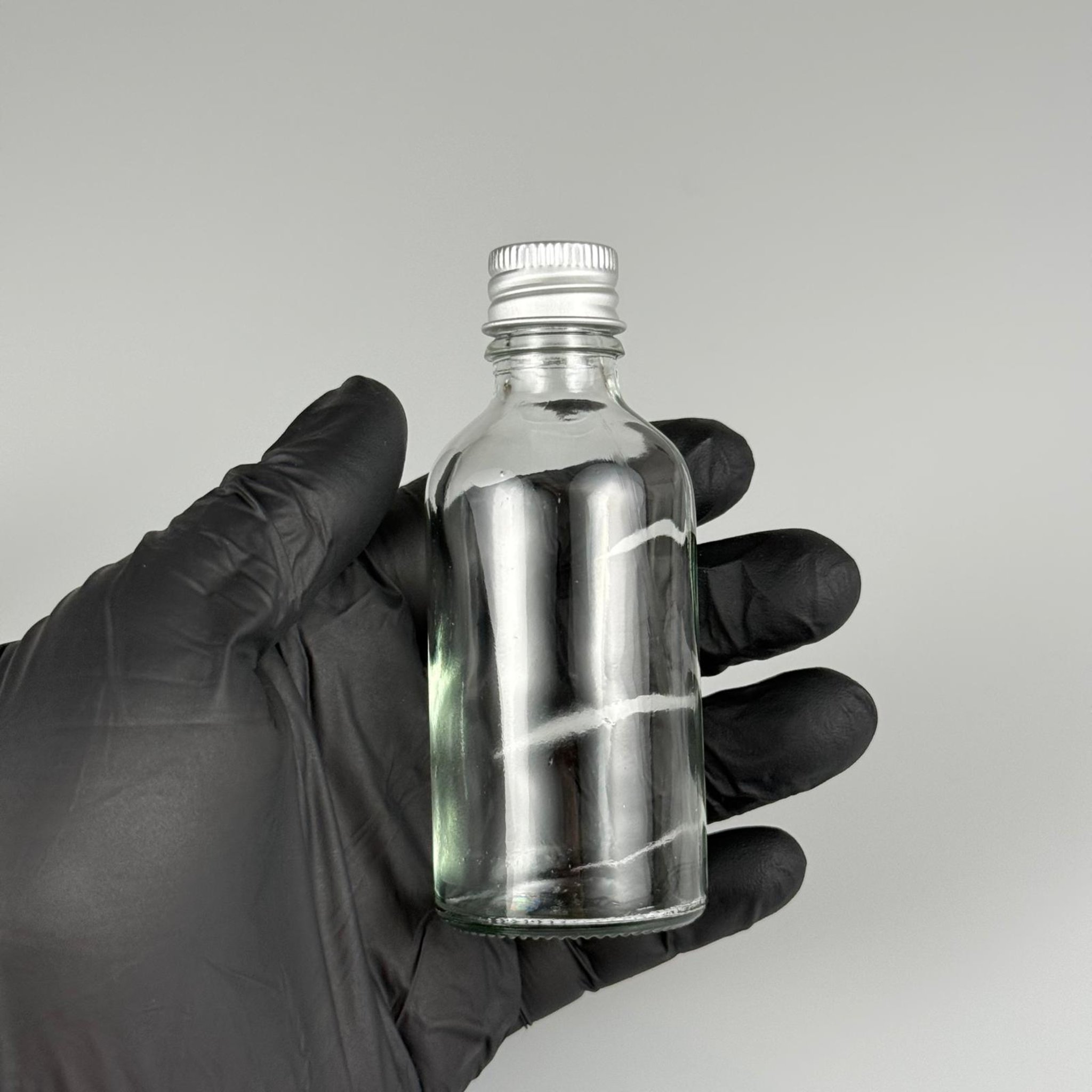 50 CC ŞEFFAF CAM ŞİŞE + KÖPÜK CONTALI GÜMÜŞ ALÜMİNYUM METAL KAPAKLI + KOLONYA TIPALI TAKIM - 50 ML ŞEFFAF CAM ŞİŞE