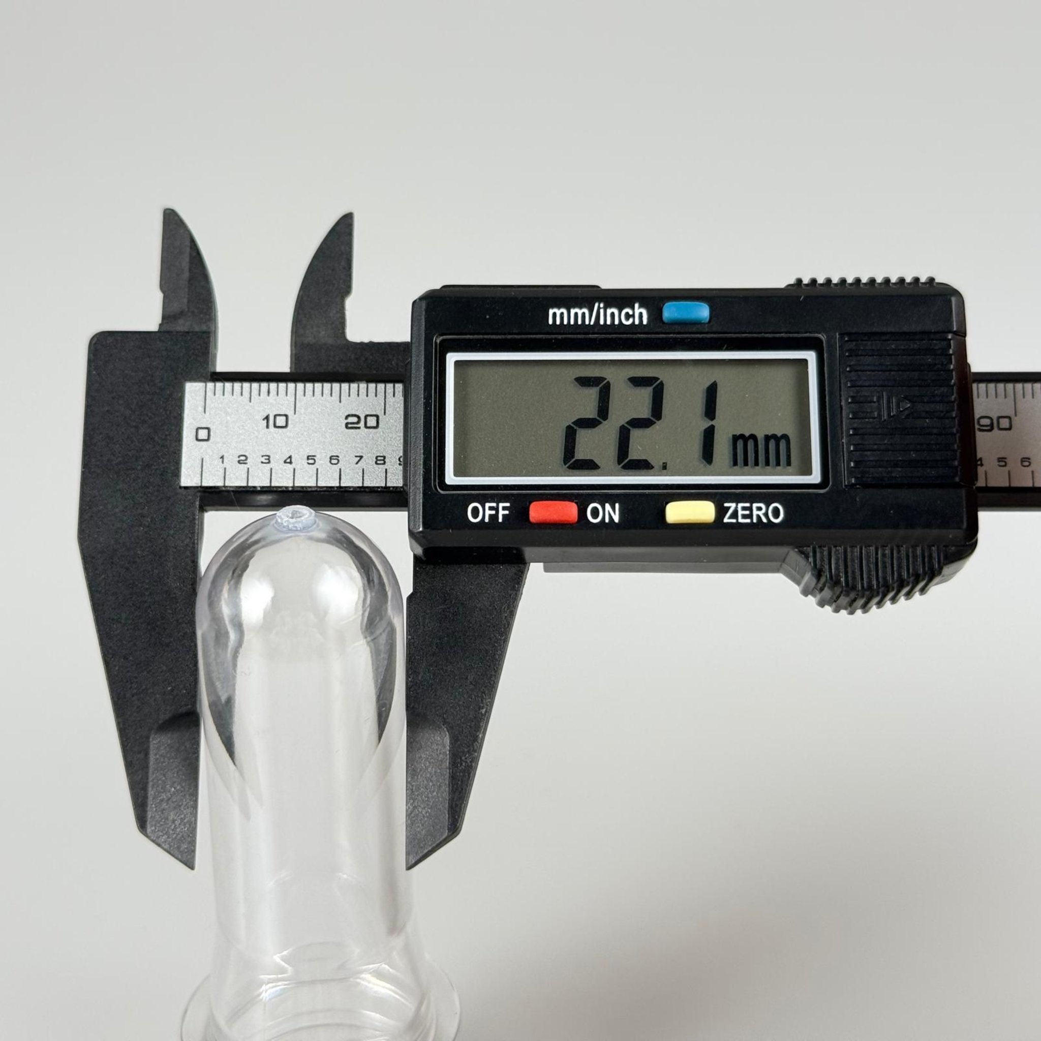 9 CM TÜP - 20 CC UZUN KALIN PET ŞİŞE + ALÜMİNYUM KAPLAMALI GÜMÜŞ KAPAKLI + KÖR TIPALI TAKIM - 20 ML KALIN PET ŞİŞE