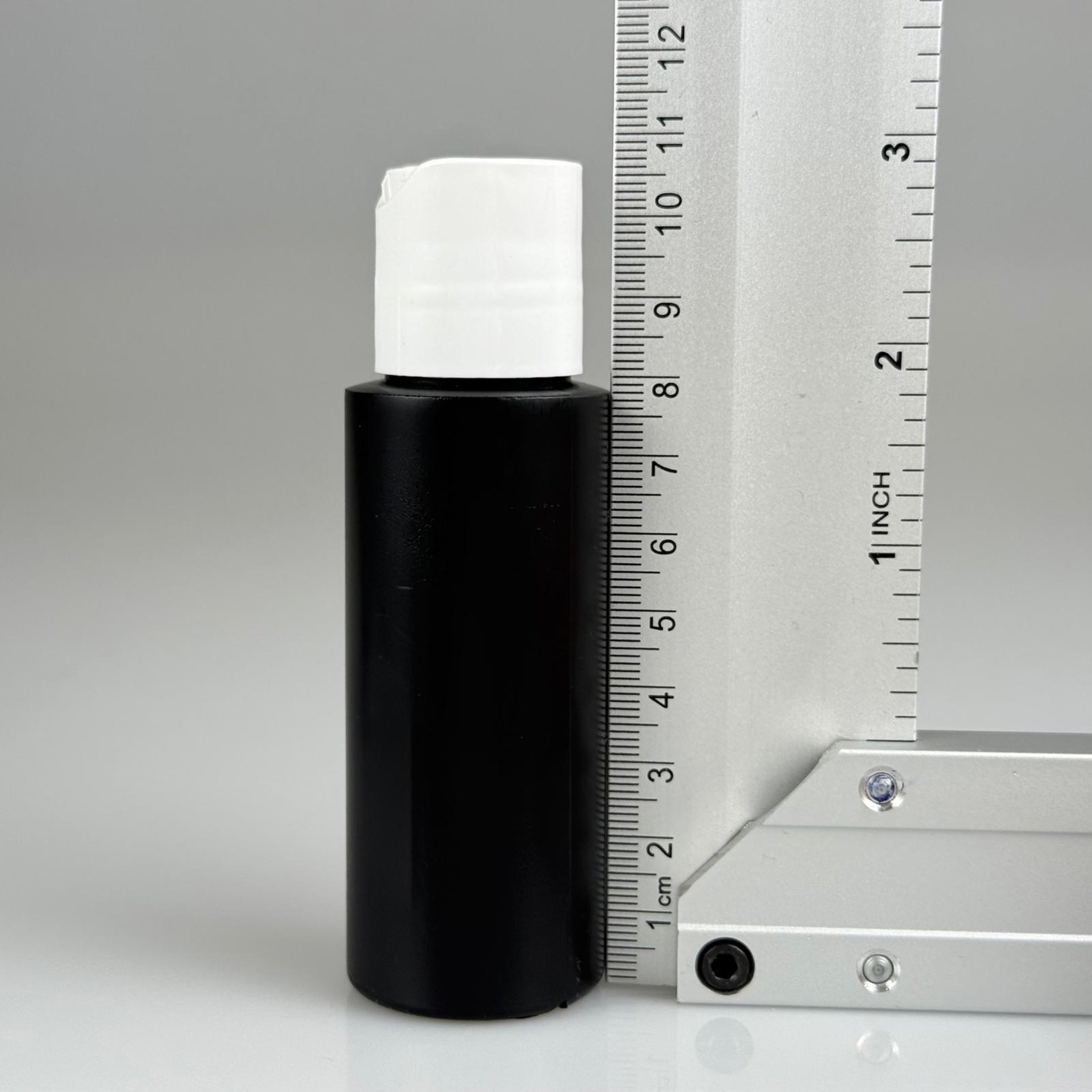 50 CC SİYAH POLİETİLEN ŞAMPUAN ŞİŞESİ -  50 ML BEYAZ DİSKTOP ŞAMPUAN KAPAKLI