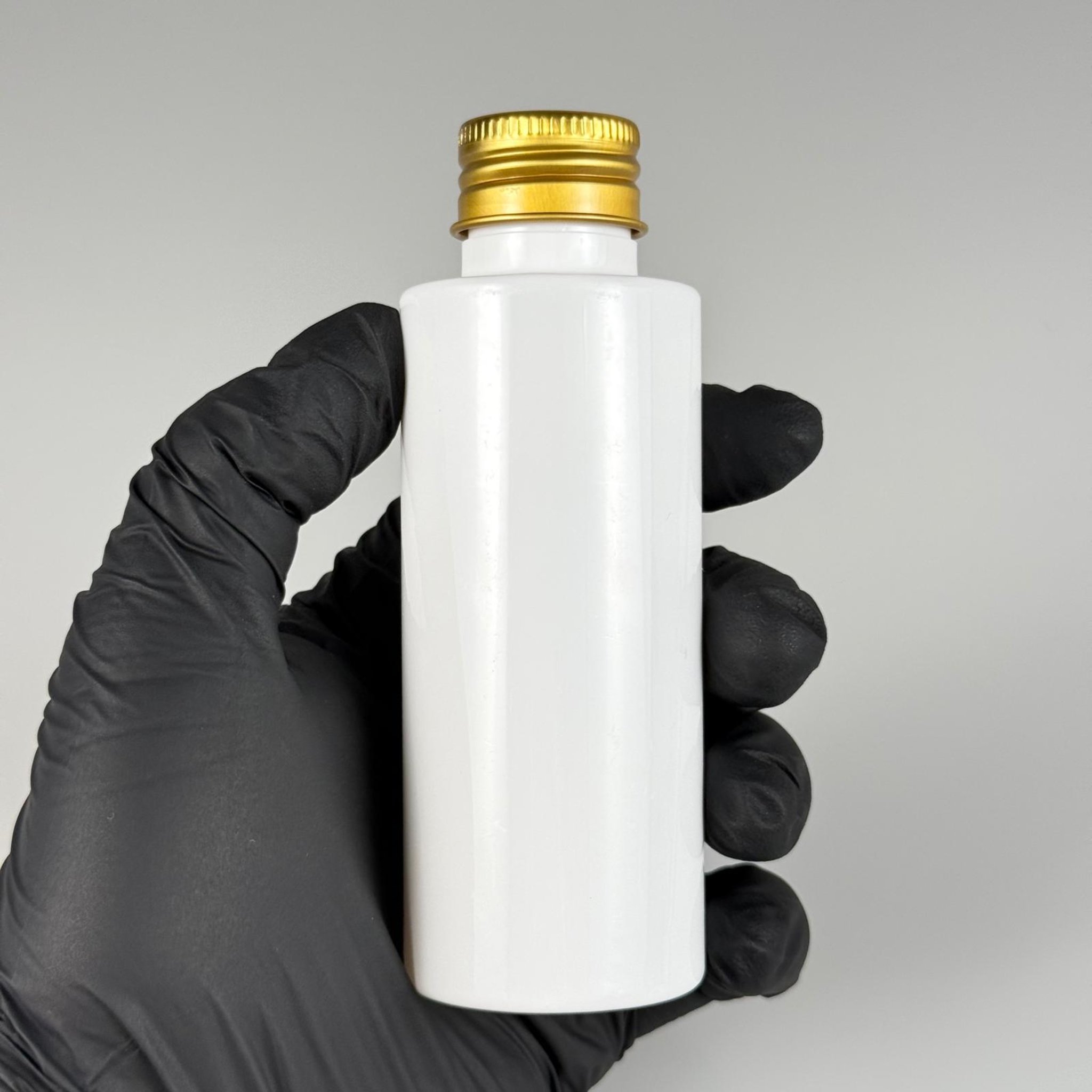 100 CC BEYAZ SİLİNDİR KESKİN KÜT MODEL SERT PET ŞİŞE ( 17 GR - 24 AĞIZ ) + KÖPÜK CONTALI GOLD METAL ALÜMİNYUM KAPAK + KOLONYA TIPALI TAKIM - 100 ML KAPAKLI BEYAZ PLASTİK ŞİŞELER