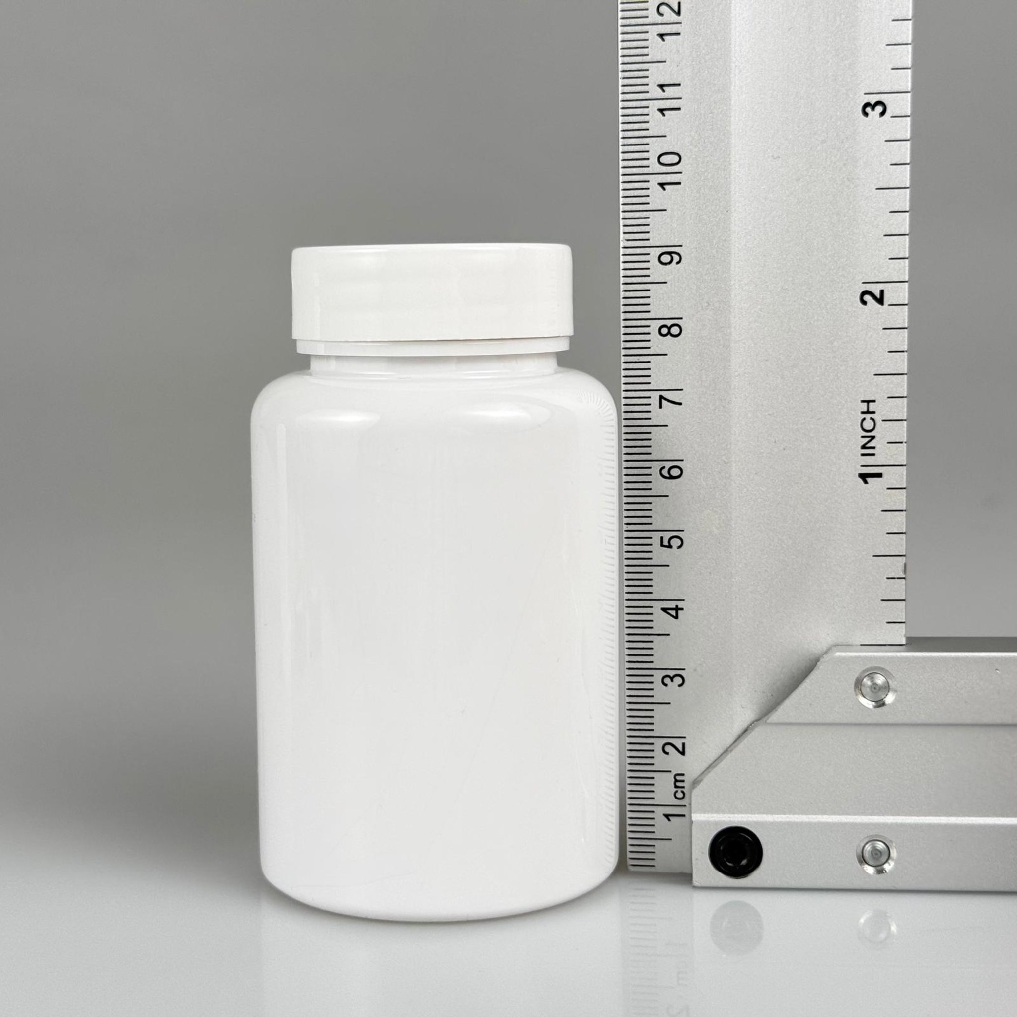 150 CC BEYAZ PET TABLET ŞİŞESİ - BEYAZ KAPAKLI + KENDİNDEN YAPIŞKANLI KÖPÜK CONTALI - 150 ML KAPSÜL KUTUSU - İLAÇ ŞİŞESİ - MEDİKAL HAP ŞİŞESİ - FARMASÖTİK KAVANOZ