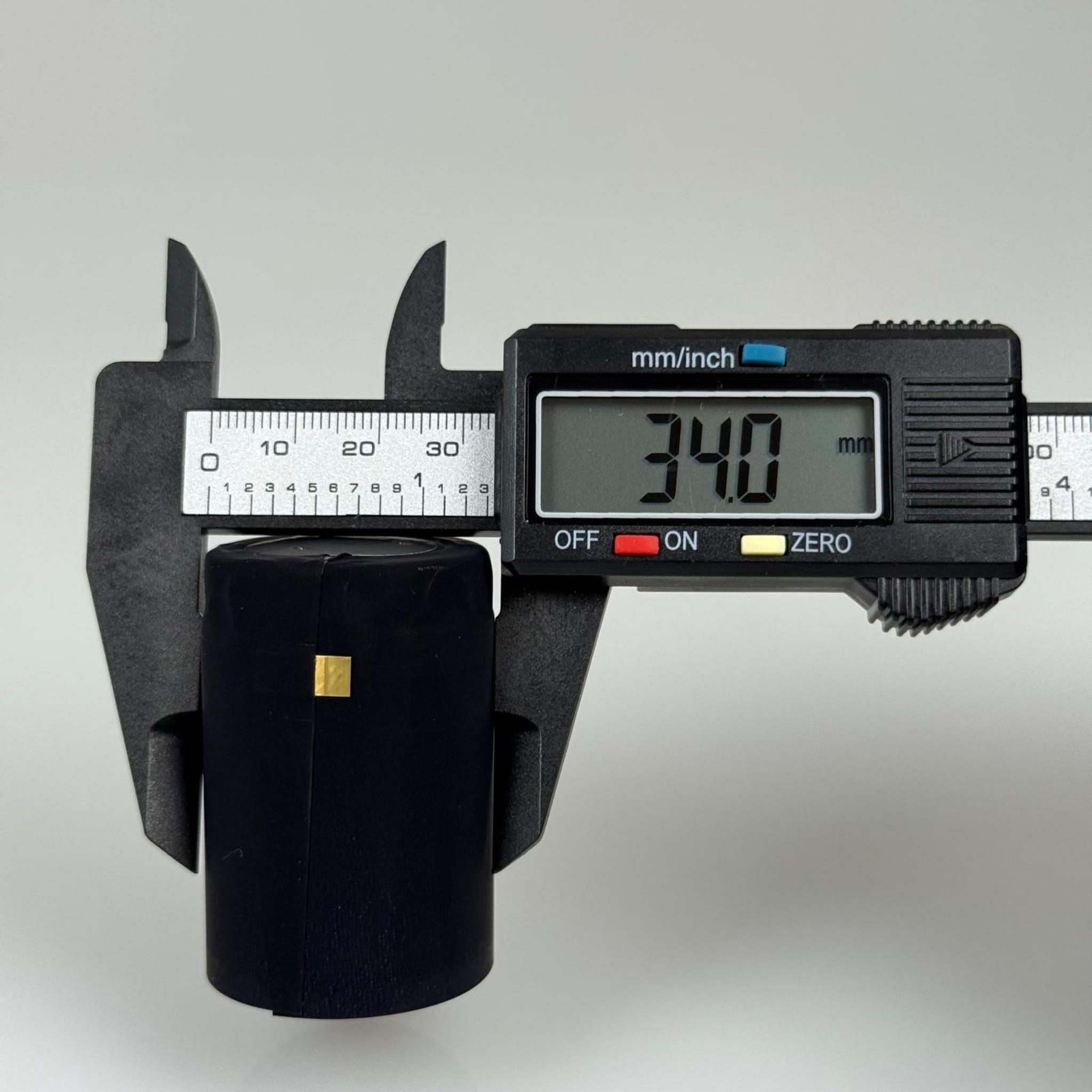 34X50 KAPŞON SİYAH (31 AĞIZ VİDALI AĞIZ YAĞ ŞİŞELERİ VE SİRKE MARASKA VE DORİKA ŞİŞELERİ İÇİN)