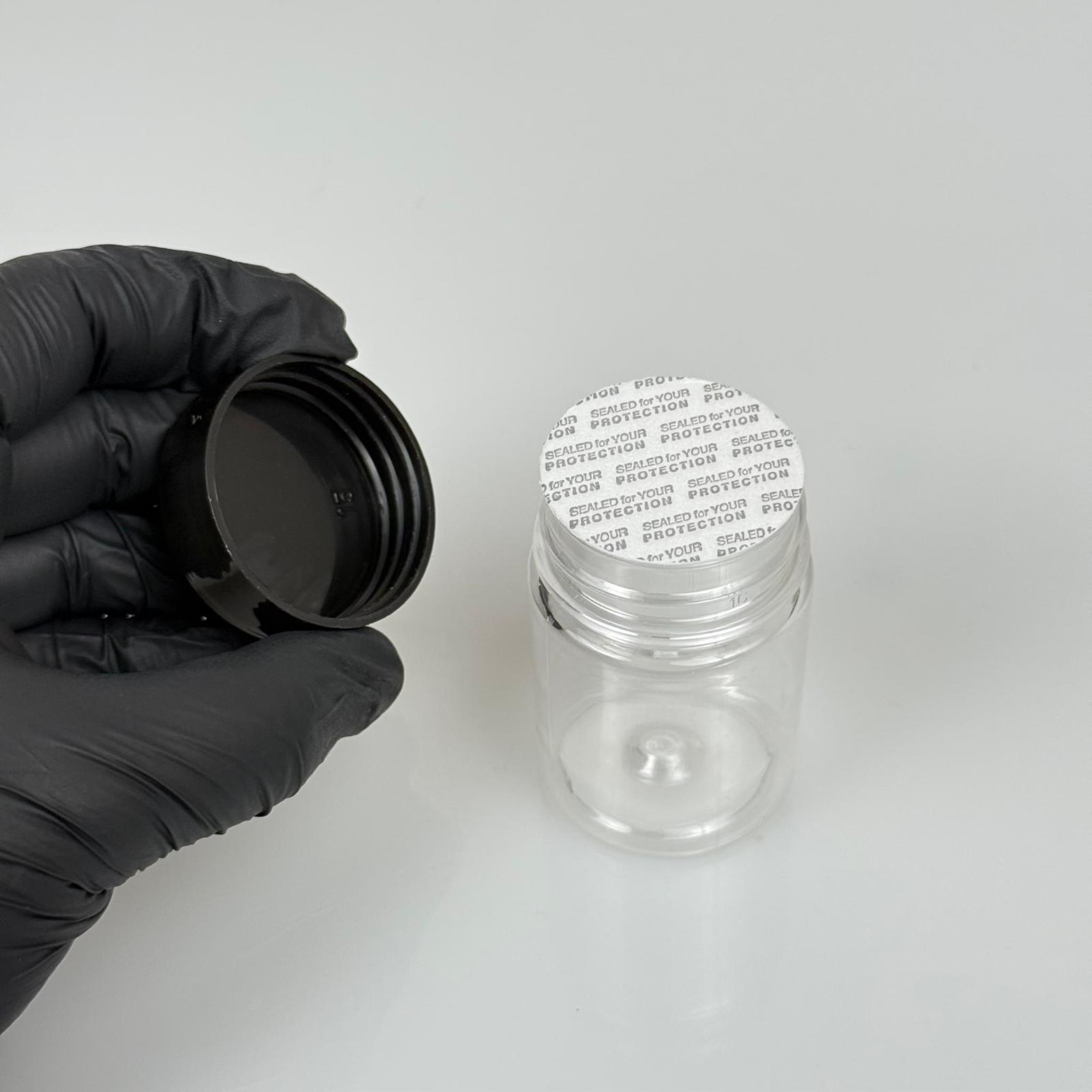 50 CC PET ŞİŞE GENİŞ AĞIZLI - SİYAH KAPAKLI + KENDİNDEN YAPIŞKANLI KÖPÜK CONTALI - 50 ML PLASTİK NUMUNE KAVANOZU, MİNİ TABLET KAVANOZU