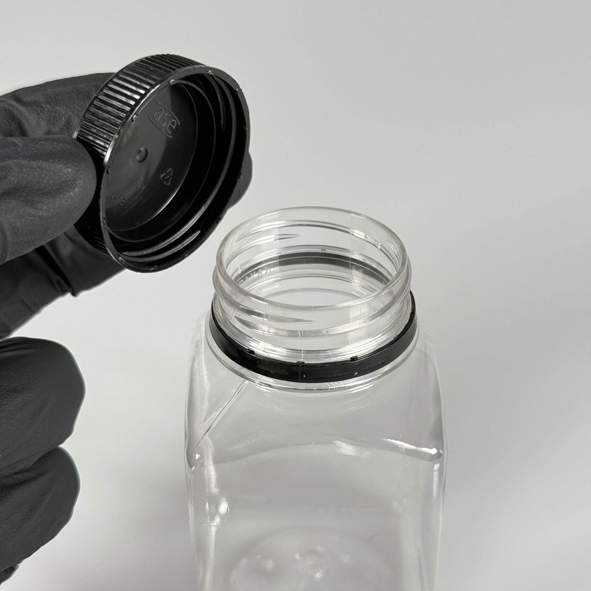 150 CC KÖŞELİ KARE PET ŞİŞE (15,6 GR) - 38 MM GENİŞ AĞIZLI KİLİTLİ SİYAH - 150 ML DETOX, MEYVE SUYU, SMOOTHIE, AYRAN, SÜT, MEŞRUBAT VB İÇİN BOŞ PLASTİK ŞİŞELER