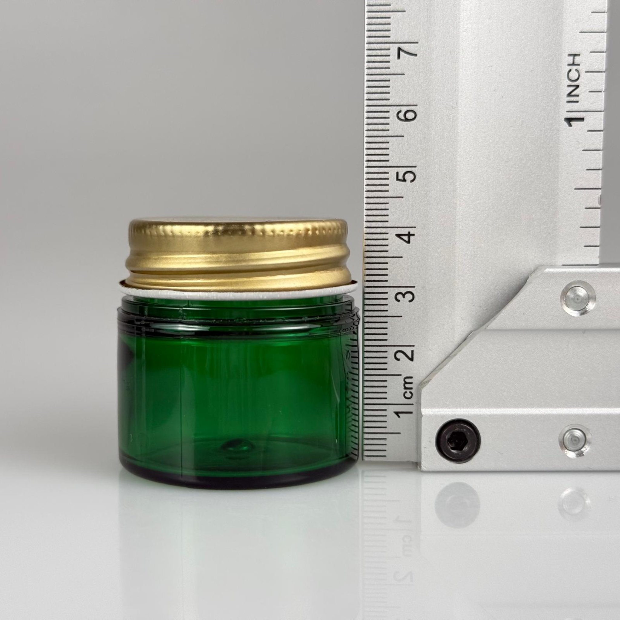 20 CC YEŞİL SERT PLASTİK KAVANOZ - 38 AĞIZ CONTALI GOLD METAL KAPAKLI + KENDİNDEN YAPIŞKANLI KÖPÜK CONTA - 20 ml KALIN LÜX Boş Krem, Balm, Peeling, Macun, Pasta, Aromaterapi ve Saç Maskesi Kabı