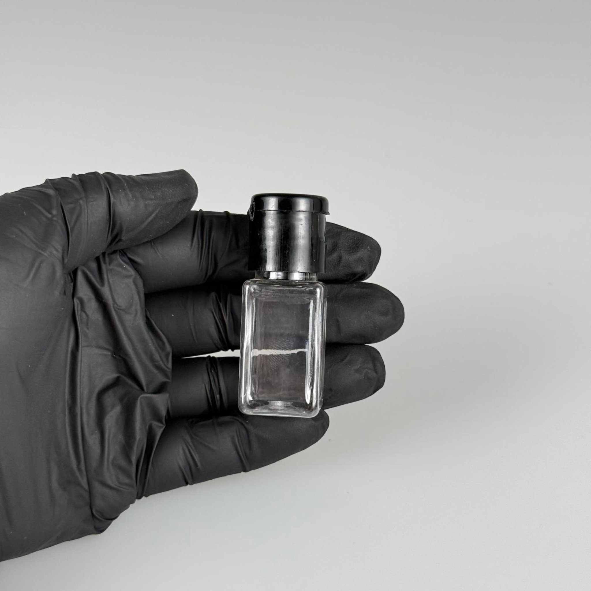 10 ML AÇILIR KAPAKLI KARE PET ŞİŞE - 10 CC ŞEFFAF ŞİŞE + SİYAH FLİPTOP KAPAKLI TAKIM