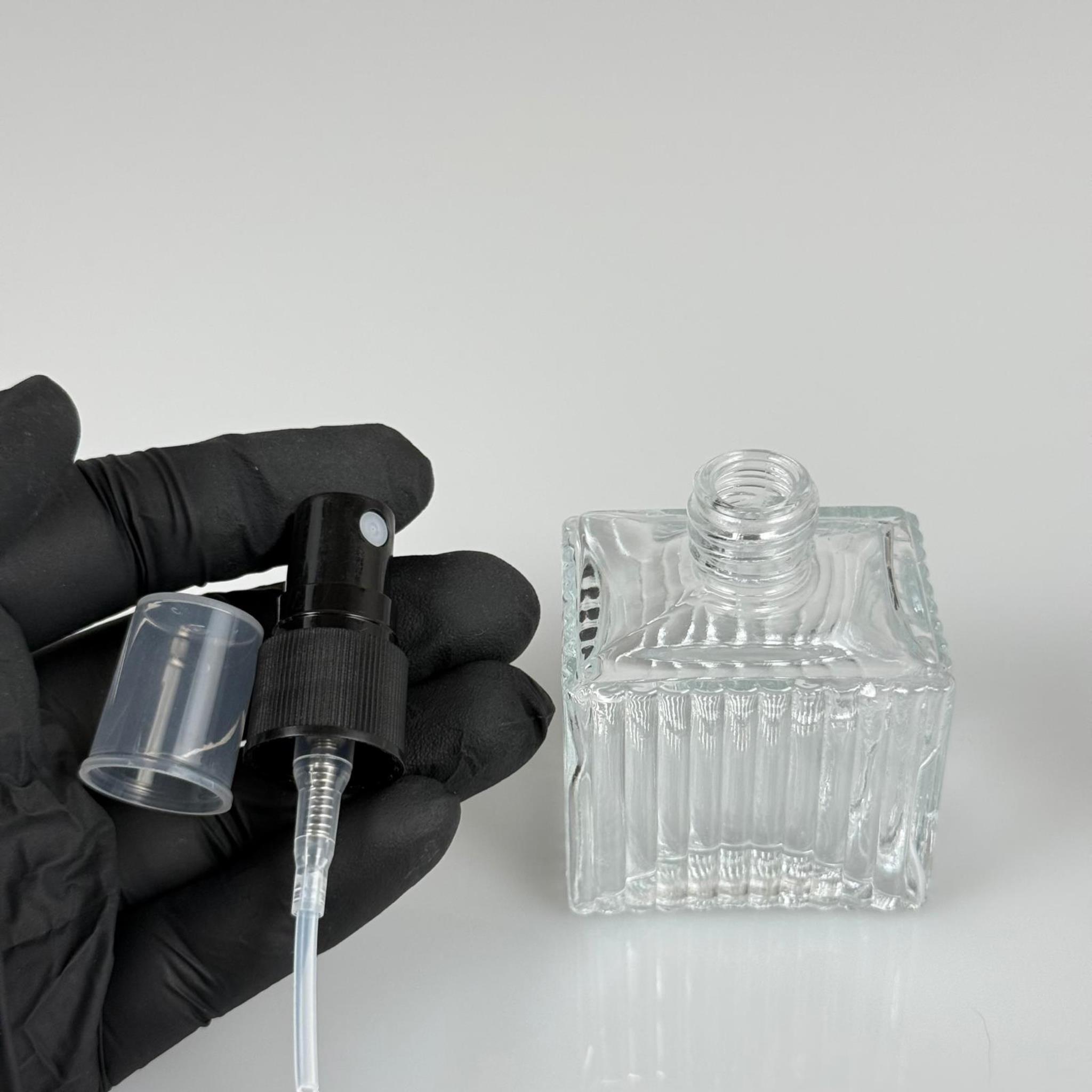 50 CC KÖŞELİ DESENLİ ÇİZGİLİ CAM ŞİŞE - SİYAH SPREYLİ TAKIM - 50 ML PRESTİJLİ ŞİŞE