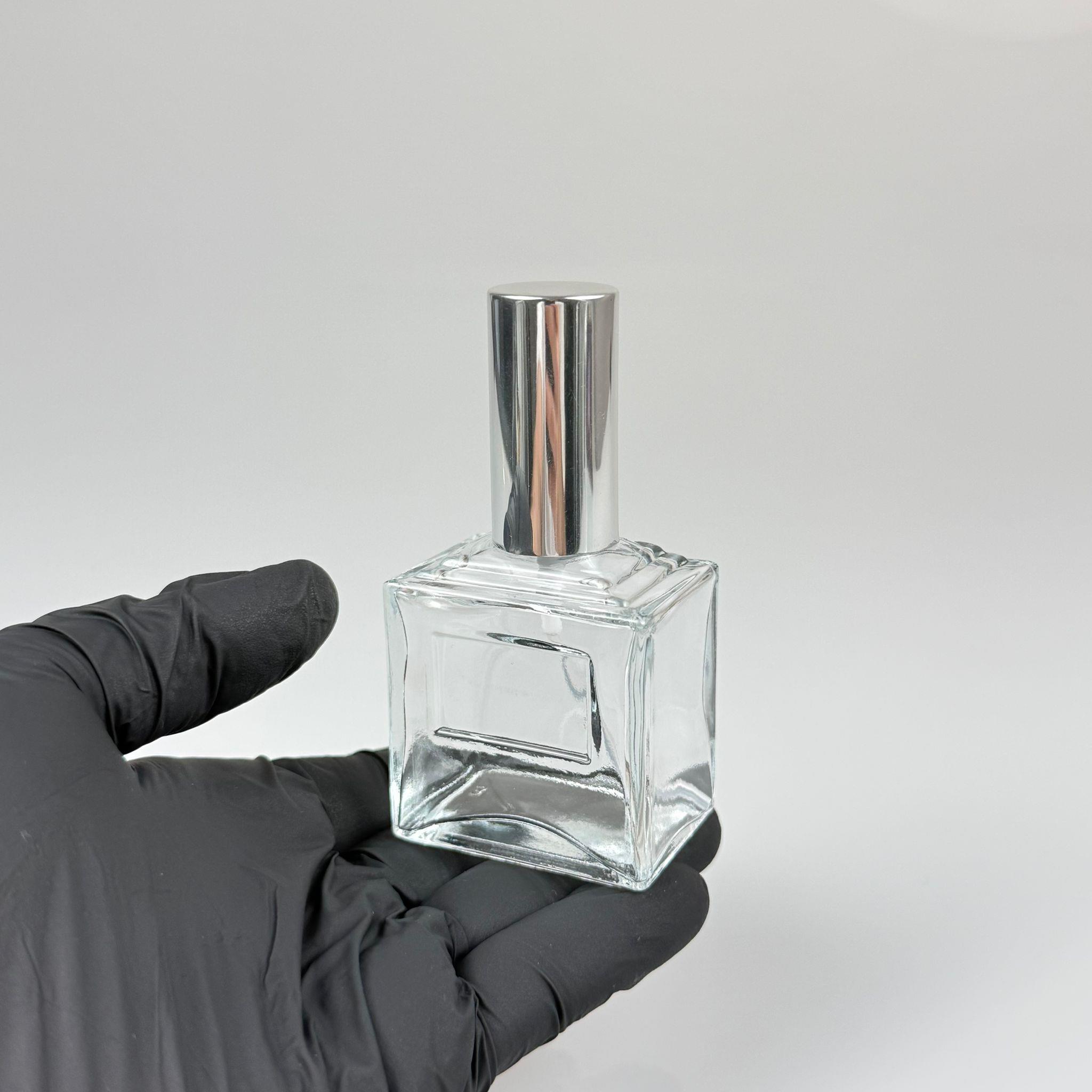 50 CC KÖŞELİ PRİZMA CAM ŞİŞE - VİDALI GÜMÜŞ SPREYLİ PARFÜM KOLONYA ŞİŞESİ TAKIM - 50 ML PRESTİJLİ ŞİŞE