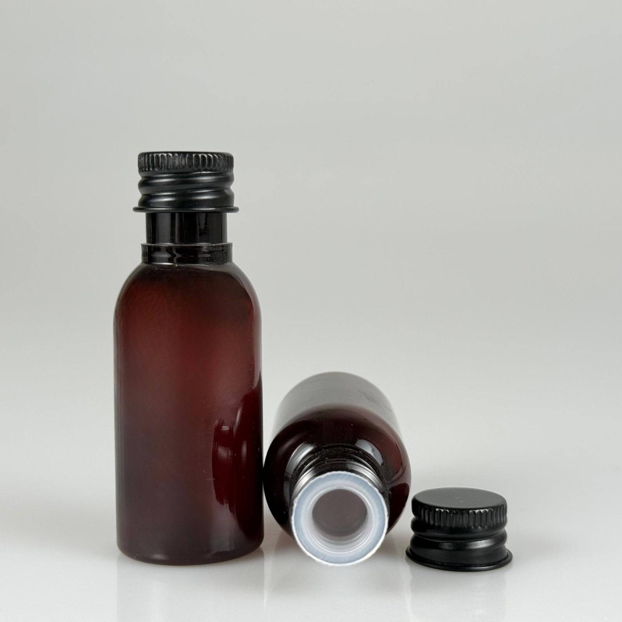 35 CC AMBER PET ŞİŞE - KÖPÜK CONTALI SİYAH ALÜMİNYUM METAL KAPAKLI + KÖR TIPALI TAKIM - 35 ML KAHVERENGİ PET ŞİŞE