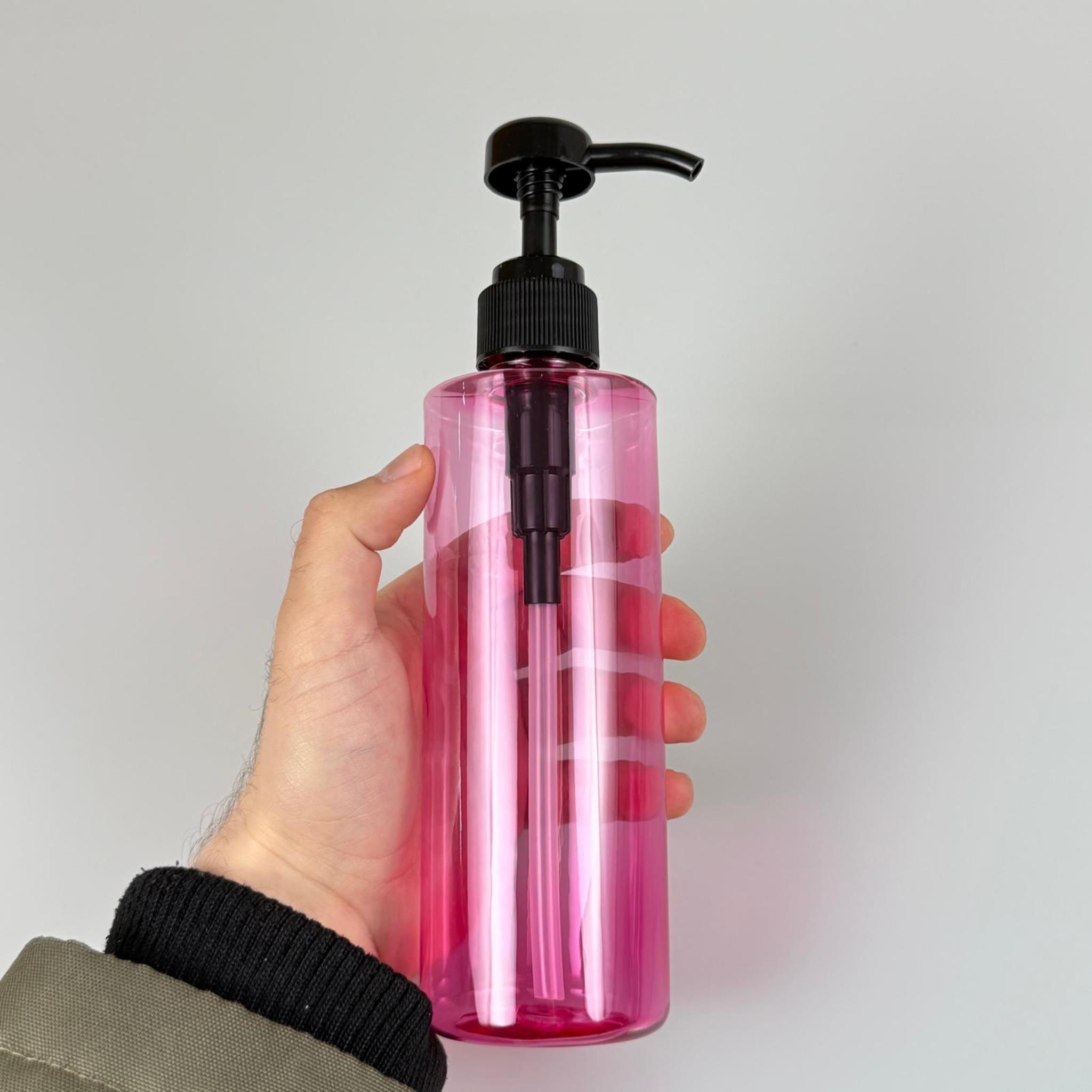 400 CC PET PEMBE SİLİNDİR MODEL ŞİŞE - SİYAH DOZAJ POMPALI (HER BASMADA 4 CC SIVI ATAR) - 400 ML POMPALI ŞİŞE - ŞURUP, ŞAMPUAN, KREM GİBİ YOĞUN KIVAMLI SIVILARDA KULLANILIR