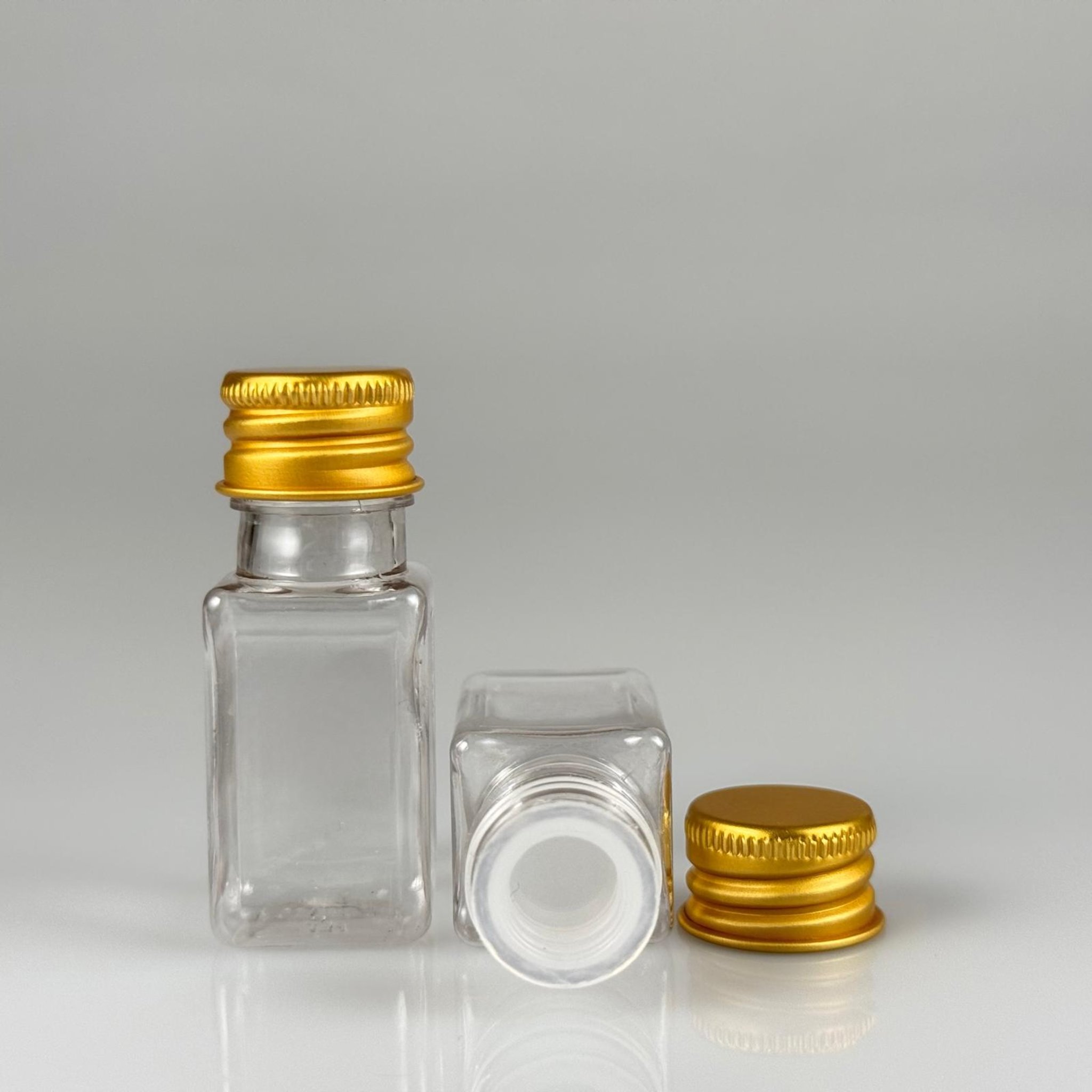 10 CC ŞEFFAF KARE PET SHOT ŞİŞE - KÖPÜK CONTALI GOLD ALÜMİNYUM METAL KAPAKLI + KÖR TIPALI TAKIM - 10 ML PLASTİK ŞİŞE