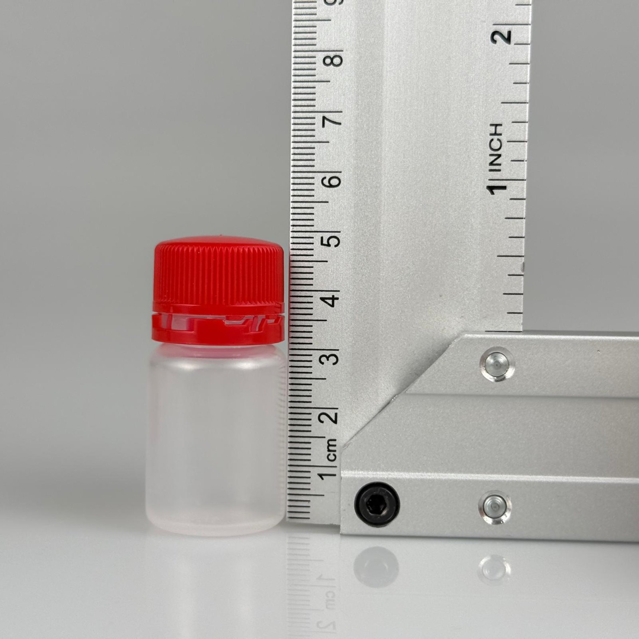 10 CC SHOT ŞİŞESİ - KİLİTLİ KIRMIZI KAPAKLI - NATÜREL - 10 ML POLİETİLEN CARNITINE SHOT ŞİŞESİ - MEDİKAL VE KOZMETİK AMBALAJ