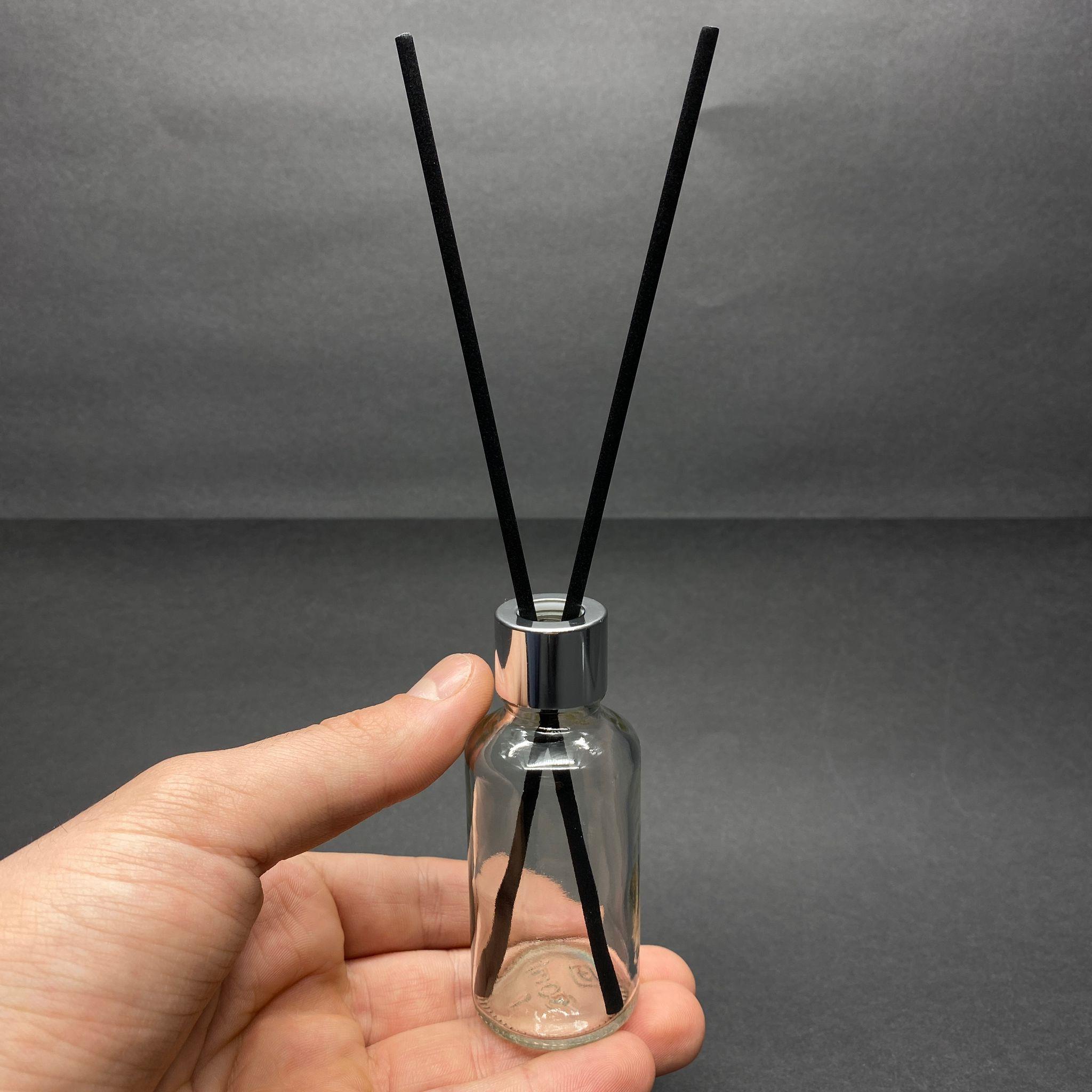 30 CC CAM BAMBU ODA KOKUSU ŞİŞESİ - 30 ML ÇUBUKLU BAMBU ODA KOKUSU ŞİŞESİ - DİFÜZÖR ŞİŞE- CAM ŞİŞE + GÜMÜŞ METAL KAPAK + PLASTİK TIPA + 2 ADET FİBER SİYAH BAMBU ÇUBUK