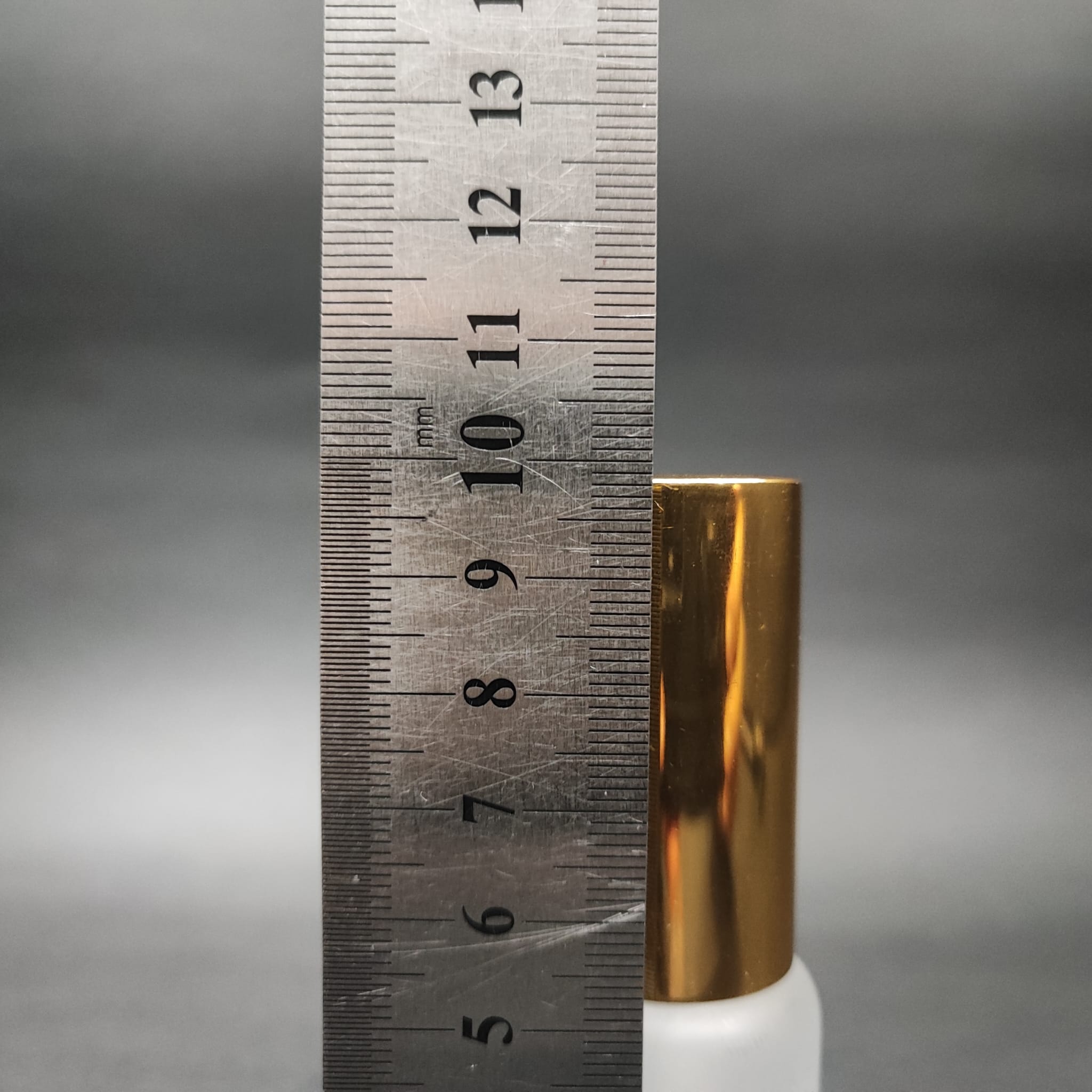 20 ML LÜKS VİDALI VALF ÇEVİRME PARFÜM ŞİŞELERİ - 20 CC BUZLU CAM ŞİŞE - GOLD METAL SPREYLİ KAPAKLI SET