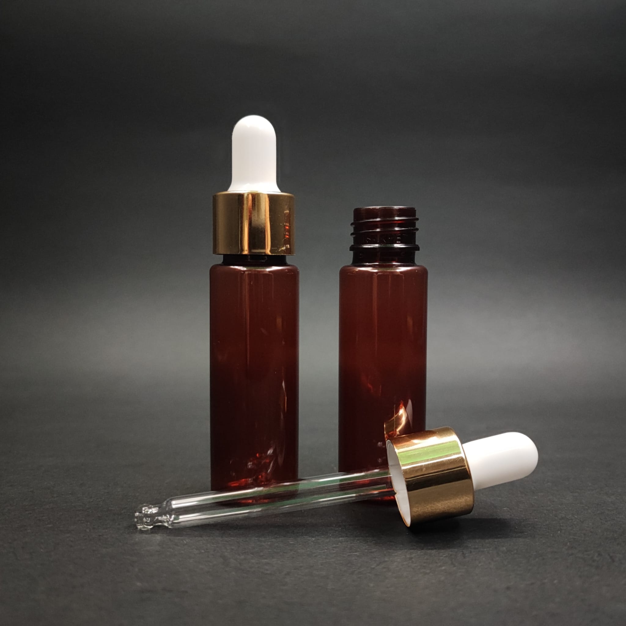 20 CC CAM DAMLALIKLI AMBER PLASTİK ŞİŞE - 20 ML DROPPER PET ŞİŞE + BEYAZ EMZİK + GOLD KAPAK + CAM PİPET SET