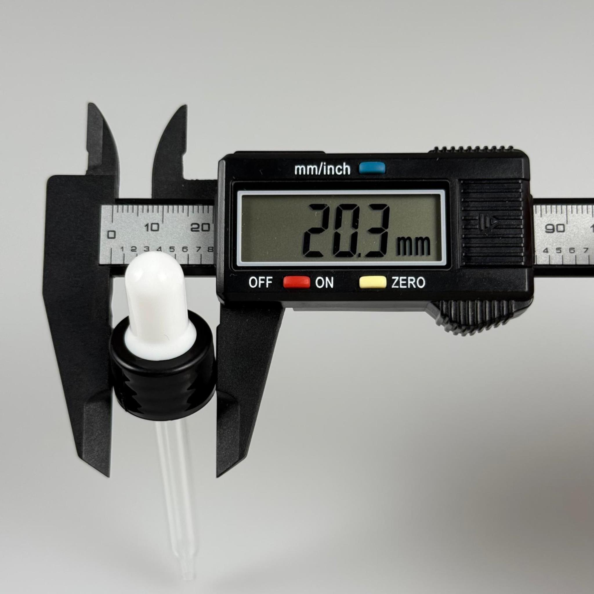 18 MM CAM DAMLALIKLI TAKIM - BEYAZ EMZİK + DELİKLİ PLASTİK DÜZ SİYAH KAPAK + 76 MM SİVRİ ( UCU İNCE ) CAM PİPET
