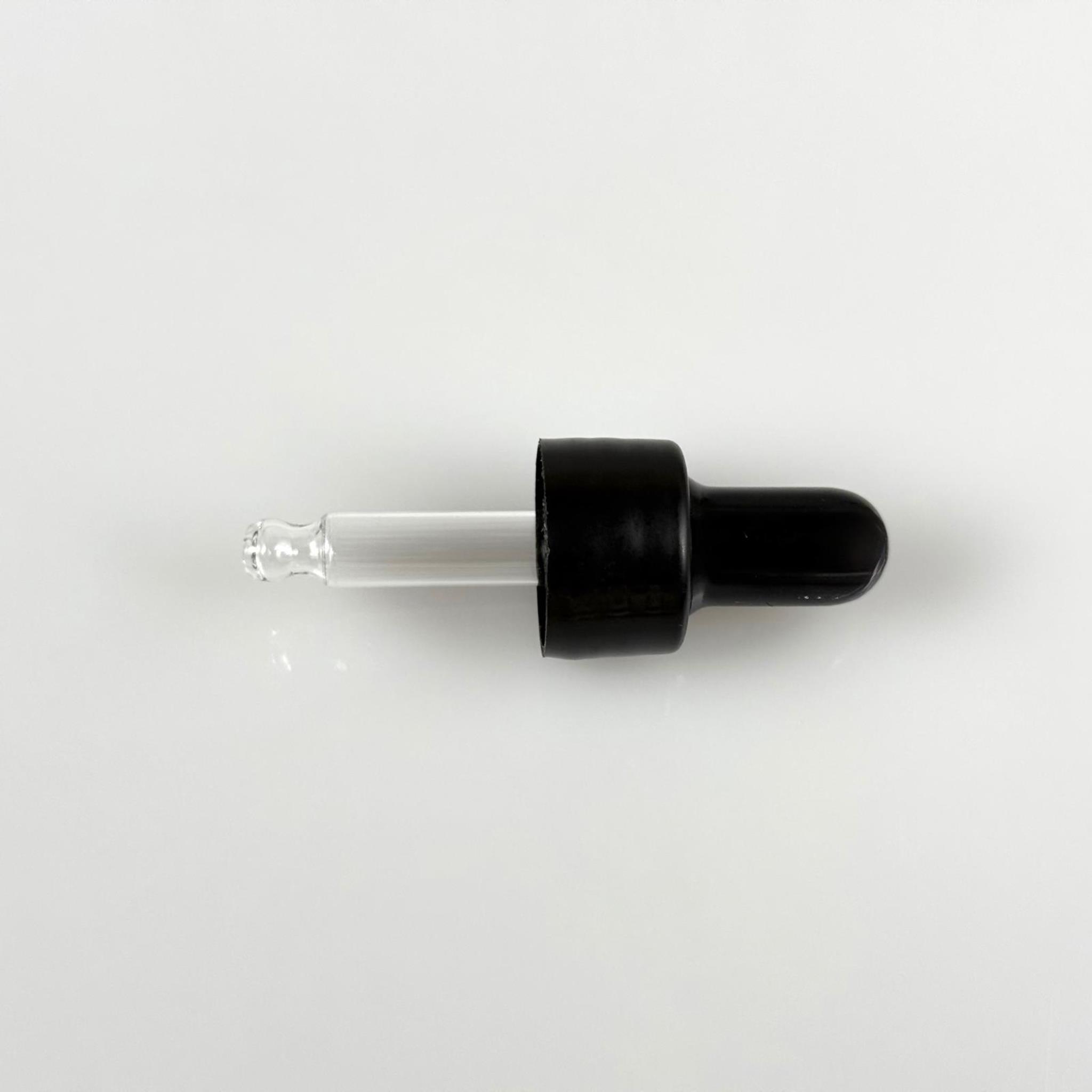 18 MM CAM DAMLALIKLI TAKIM - SİYAH EMZİK +  DELİKLİ PLASTİK DÜZ SİYAH KAPAK + 42 MM CAM PİPET