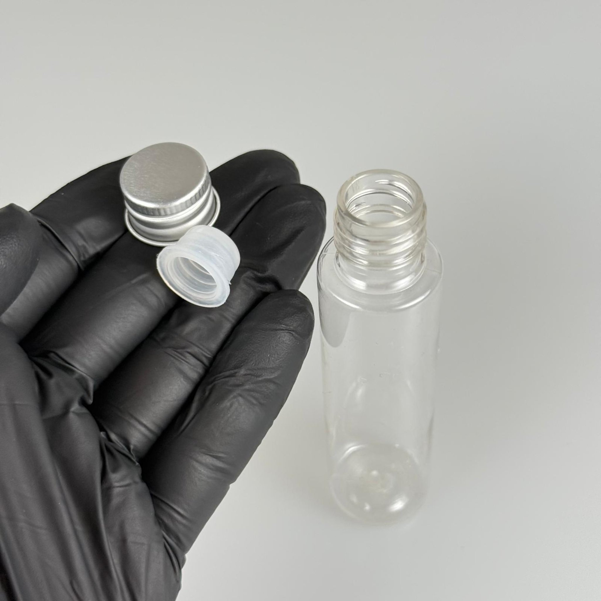 35 CC PET ŞİŞE - KÖPÜK CONTALI GÜMÜŞ ALÜMİNYUM METAL KAPAKLI + KÖR TIPALI TAKIM - 35 ML ŞEFFAF PET ŞİŞE