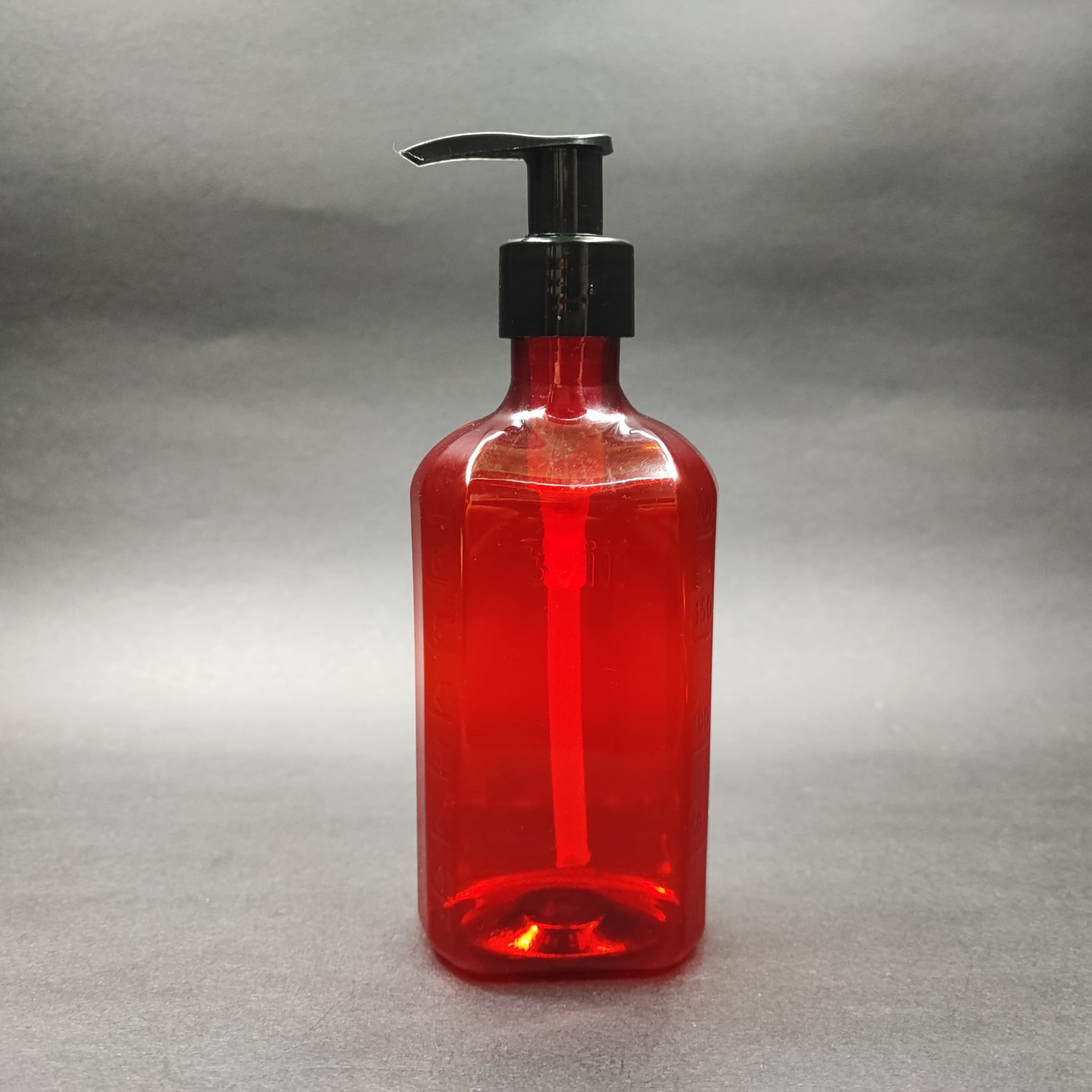 200 CC ÖLÇEKLİ PET ŞİŞE - SİYAH SIVI SABUN POMPALI - 200 ML VE OZ ÖLÇÜLÜ KIRMIZI PET ŞİŞE