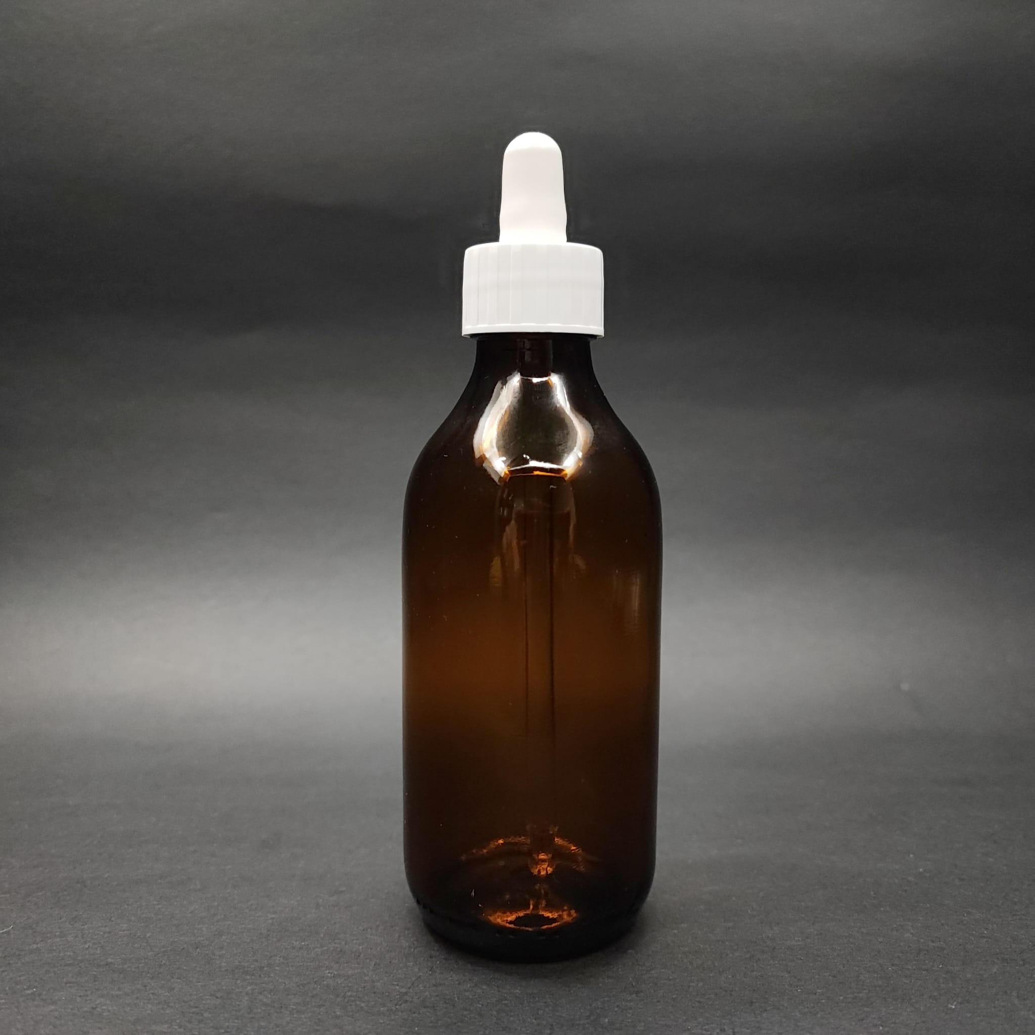 150 ML DOLUMU KOLAY, GENİŞ AĞIZLI CAM DAMLALIKLI ŞİŞE (25 MM AĞIZ)  - 150 CC BEYAZ DAMLALIKLI CAM ECZA ŞİŞESİ - AMBER KAHVERENGİ