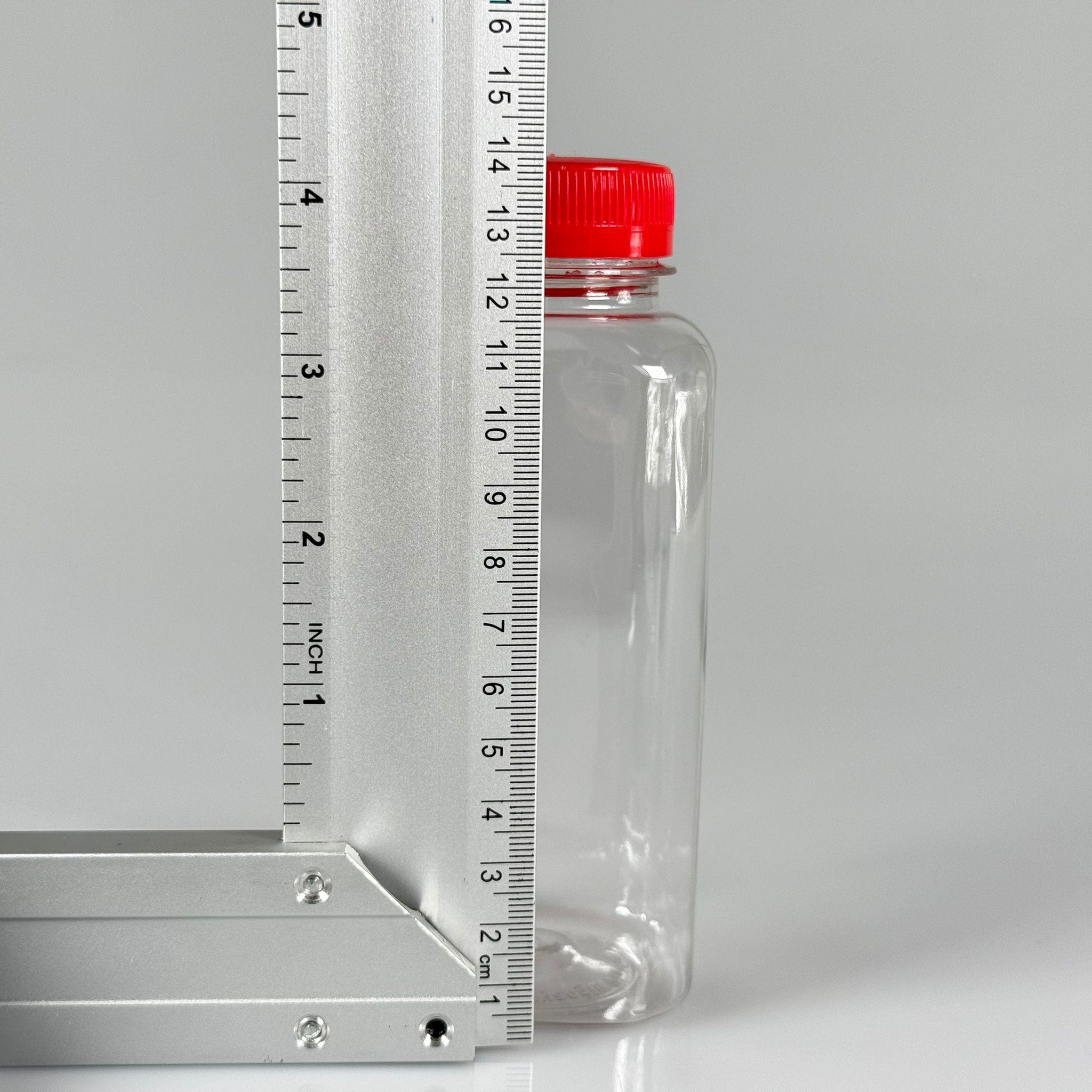 300 CC KÖŞELİ KARE PET ŞİŞE (18,5 GR) - 38 MM GENİŞ AĞIZLI KIRMIZI KİLİTLİ KAPAKLI - 300 ML DETOX, MEYVE SUYU, SMOOTHIE, AYRAN, SÜT, MEŞRUBAT VB İÇİN BOŞ PLASTİK ŞİŞELER