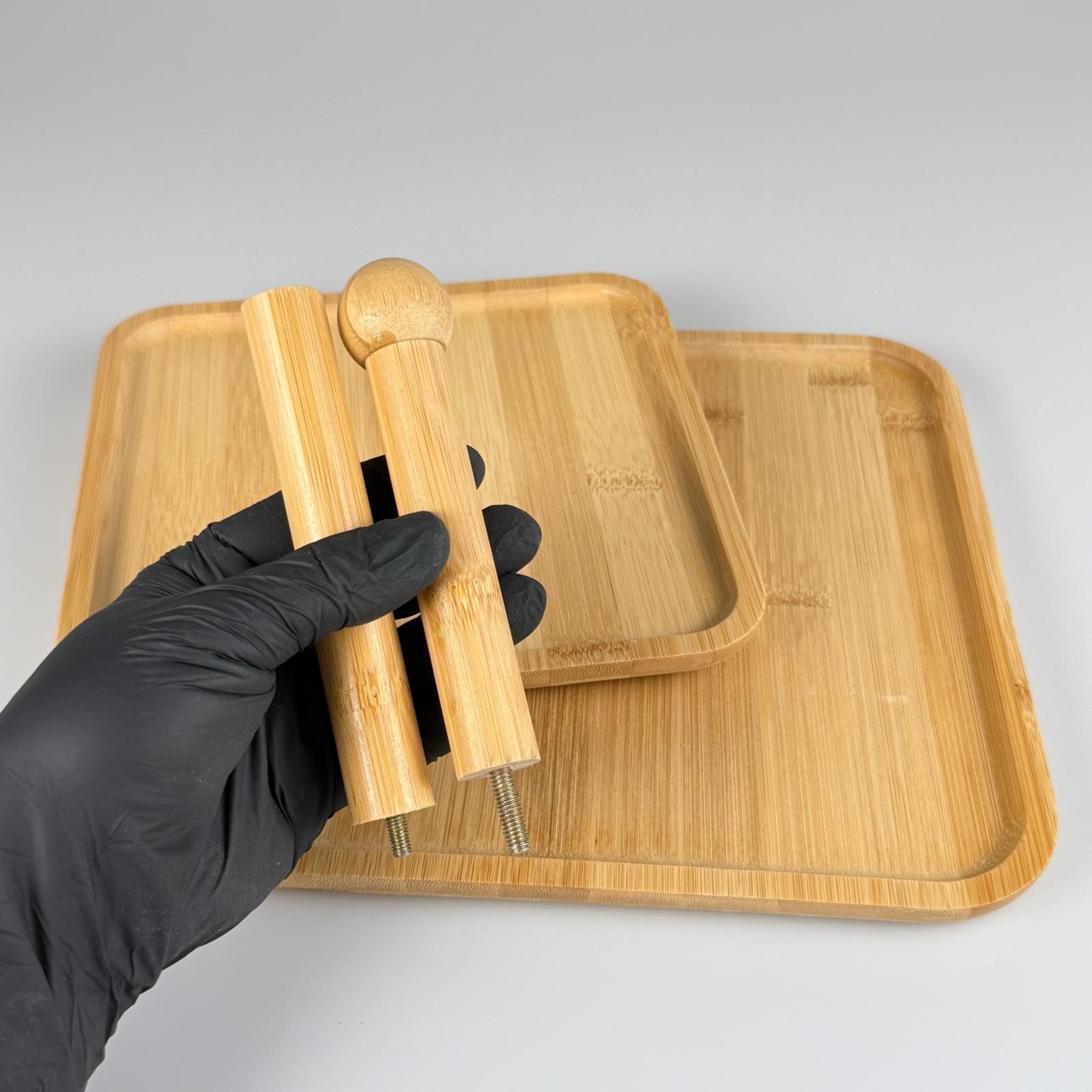 İKİ KATLI KARE AHŞAP SUNUMLUK - MEYVELİK, KURABİYELİK, KAHVALTI, KEK VE ÇAY SAATİ SUNUM TABAĞI - AKTAR, PASTANE, RESTORAN, OTEL VB İÇİN BAMBU TEŞHİR ÜRÜNÜ