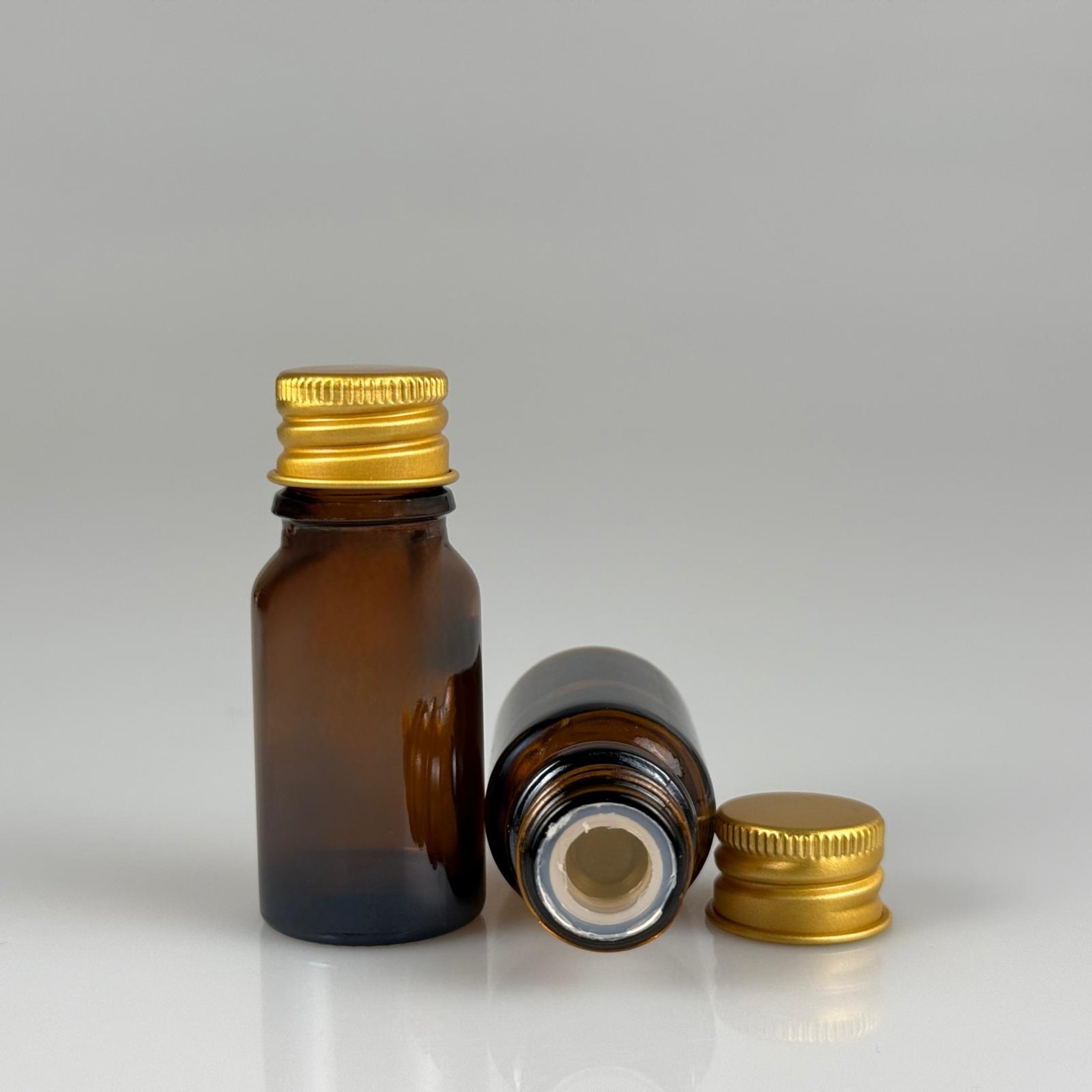 10 CC AMBER CAM ŞİŞE + KÖPÜK CONTALI GOLD ALÜMİNYUM METAL KAPAKLI + KÖR TIPALI TAKIM - 10 ML KAHVERENGİ CAM ŞİŞE