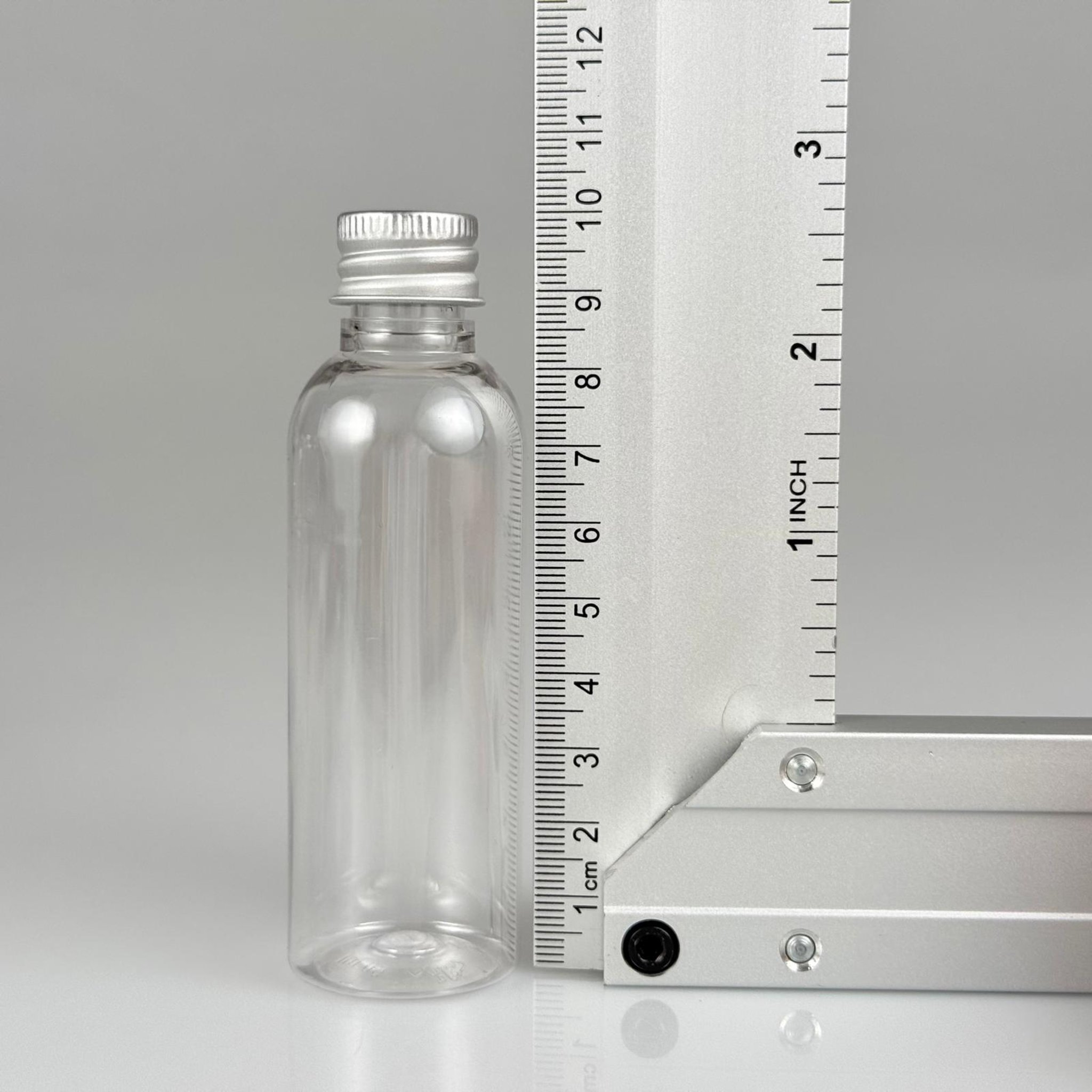 50 CC ŞEFFAF SİLİNDİR UZUN MODEL PET ŞİŞE + KÖPÜK CONTALI GÜMÜŞ ALÜMİNYUM METAL KAPAKLI + KÖR TIPALI TAKIM - 50 ML PLASTİK ŞİŞE