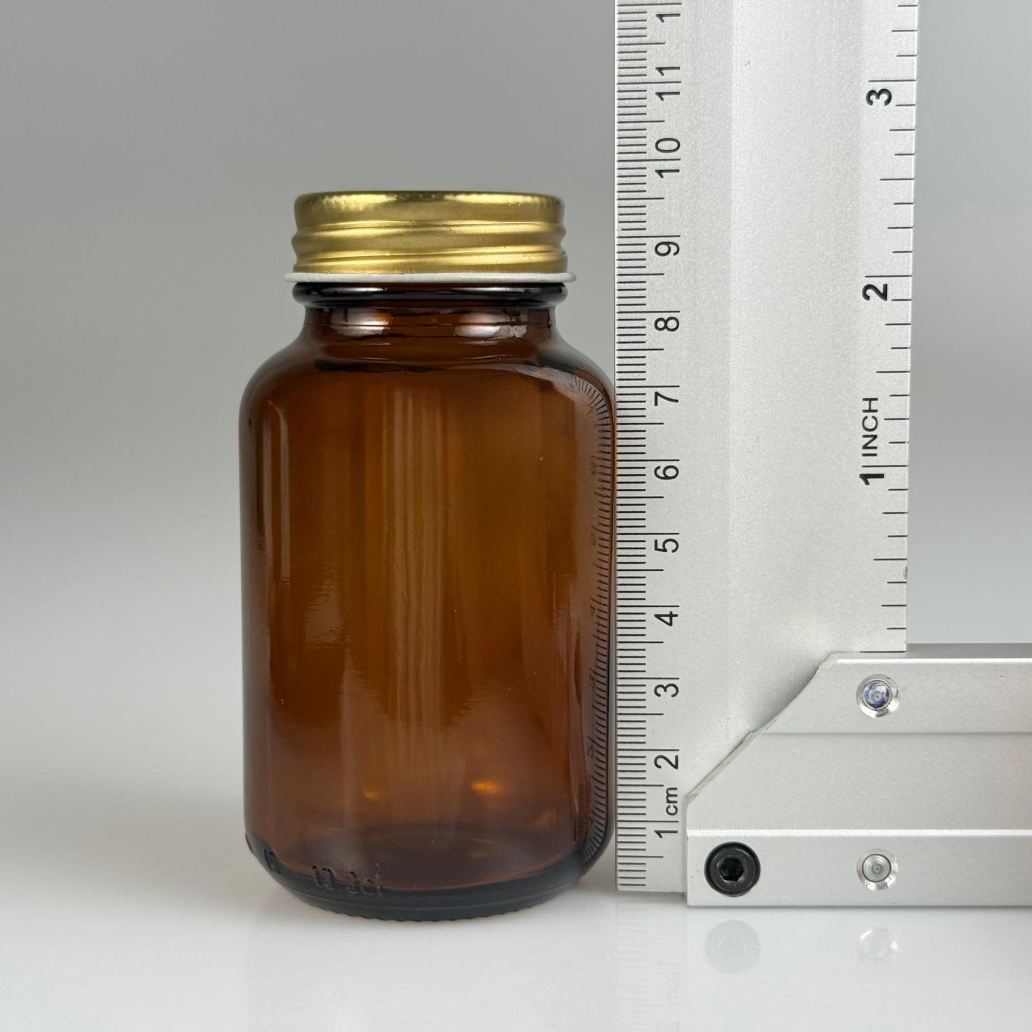120 CC AMBER CAM TABLET ŞİŞESİ - GOLD METAL KAPAKLI + KÖPÜK CONTALI - 120 ML (SİLME 133 ML) KAPSÜL KUTUSU - İLAÇ ŞİŞESİ - MEDİKAL HAP ŞİŞESİ - FARMASÖTİK KAVANOZ - ŞİŞECAM KODU 763713