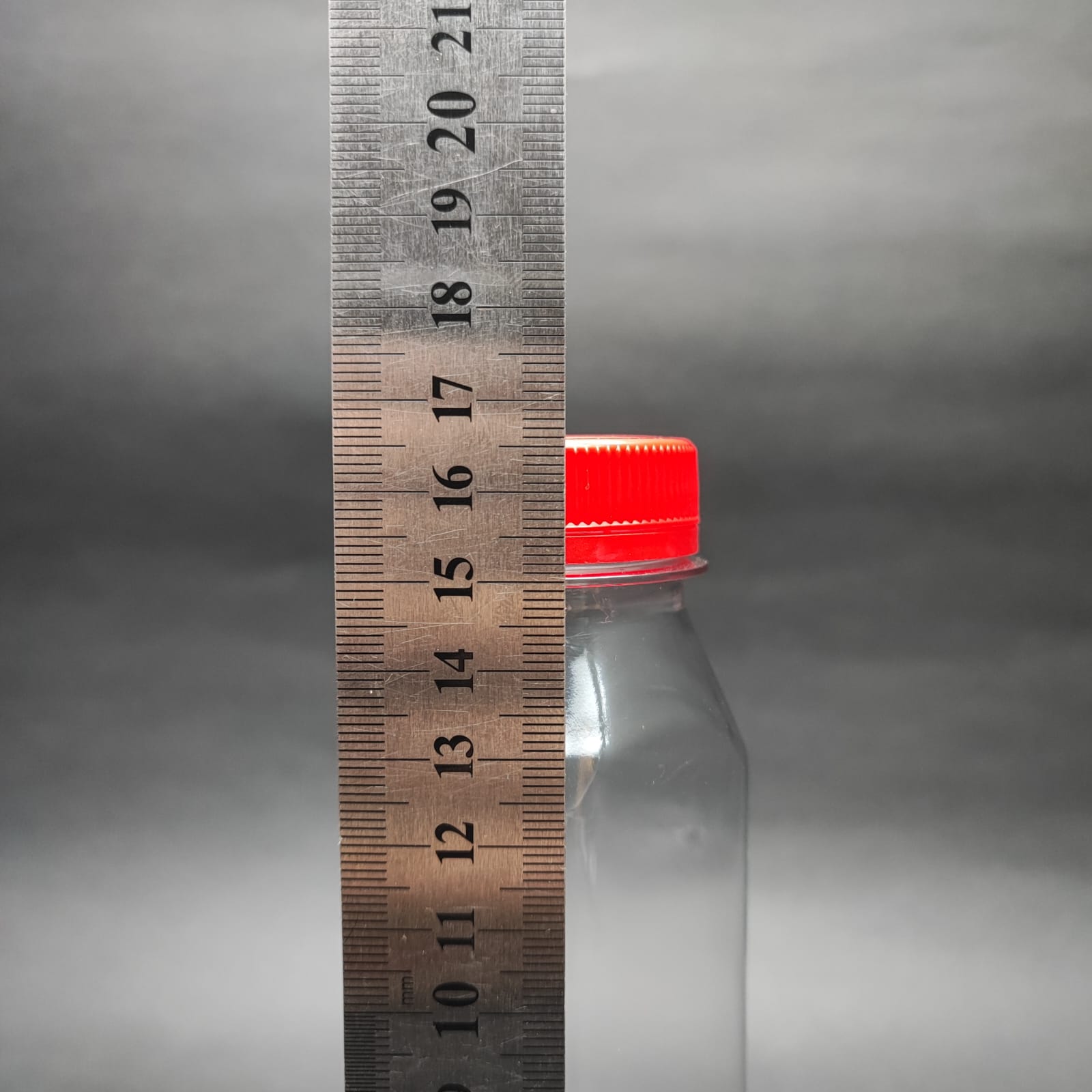250 CC KARE PET ŞİŞE (19 GR) - GENİŞ AĞIZLI KIRMIZI KİLİTLİ KAPAKLI - 250 ML DETOX , MEYVE SUYU ŞİŞE , BOŞ DETOKS ŞİŞE