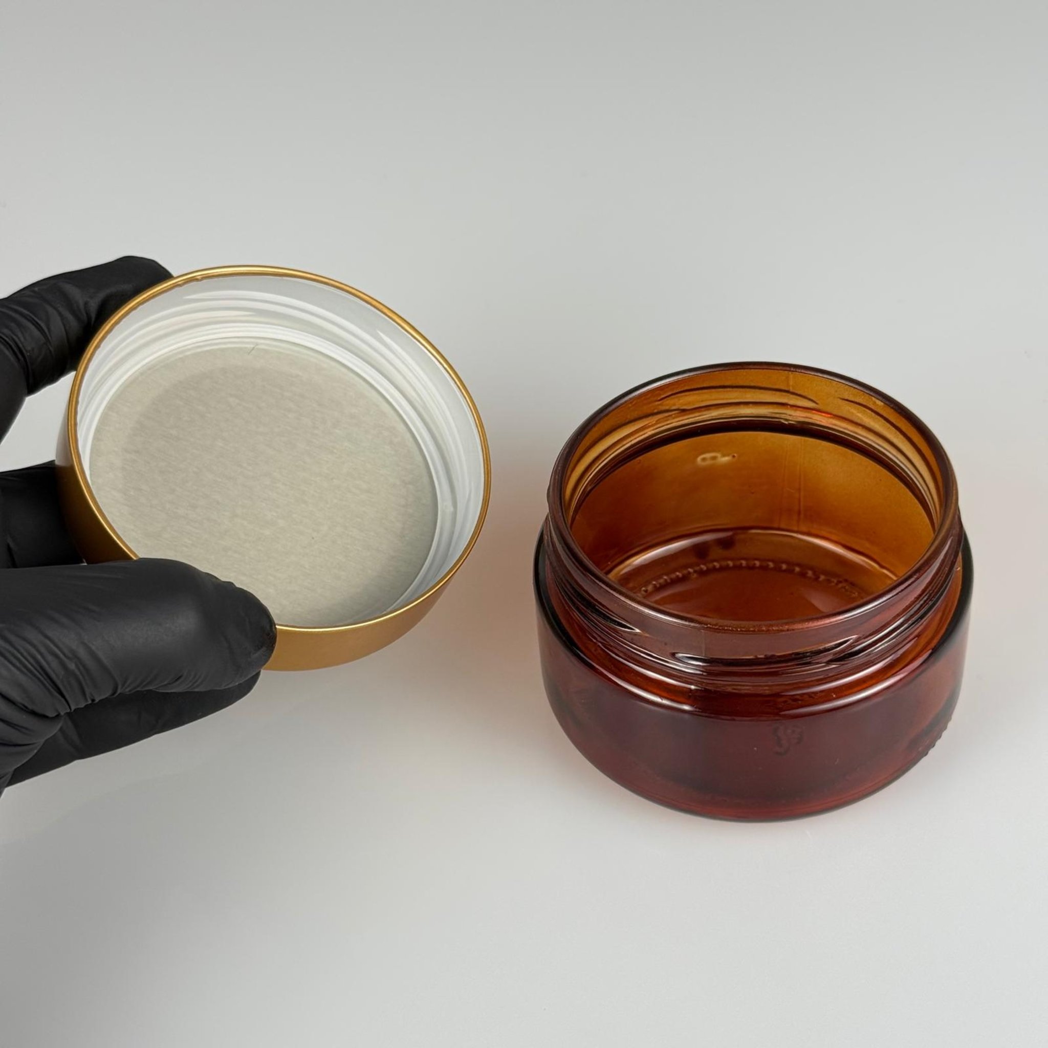 230 CC AMBER CAM KAVANOZ (82 AĞIZ) + 82 MM GOLD AKILLI DERİNN KAPAKLI TAKIM - 230 ML KAHVERENGİ KAVANOZ