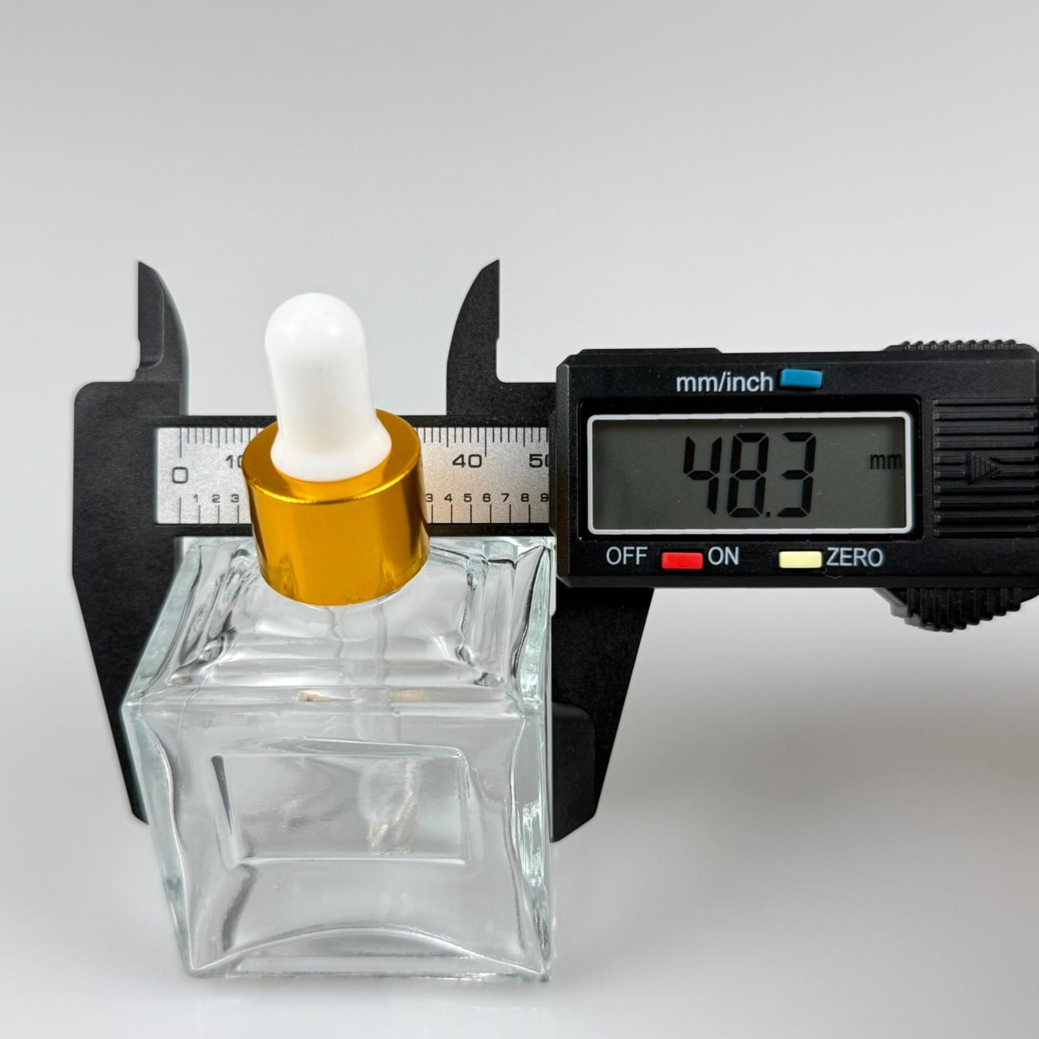 50 CC KÖŞELİ PRİZMA PRESTİJLİ CAM DAMLALIKLI ŞİŞE - BEYAZ EMZİK - GOLD METALİK KAPAK - 50 ML CAM DAMLALIKLI ŞİŞE - DAMLALIKLI BOŞ ŞİŞE