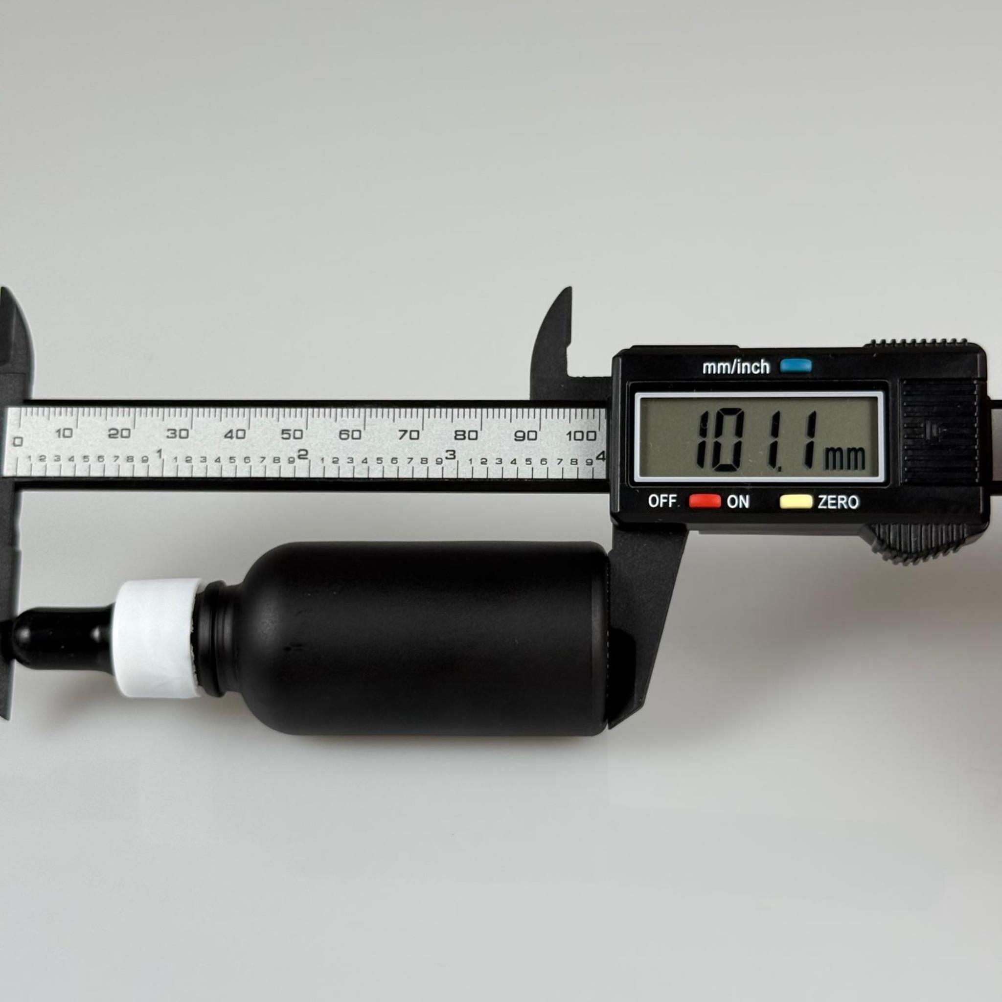 30 CC MAT SİYAH CAM DAMLALIKLI ŞİŞE - SİYAH EMZİK + BEYAZ DÜZ KAPAK + CAM PİPET TAKIM - 30 ML MAT SİYAH DAMLALIKLI ŞİŞE SETİ